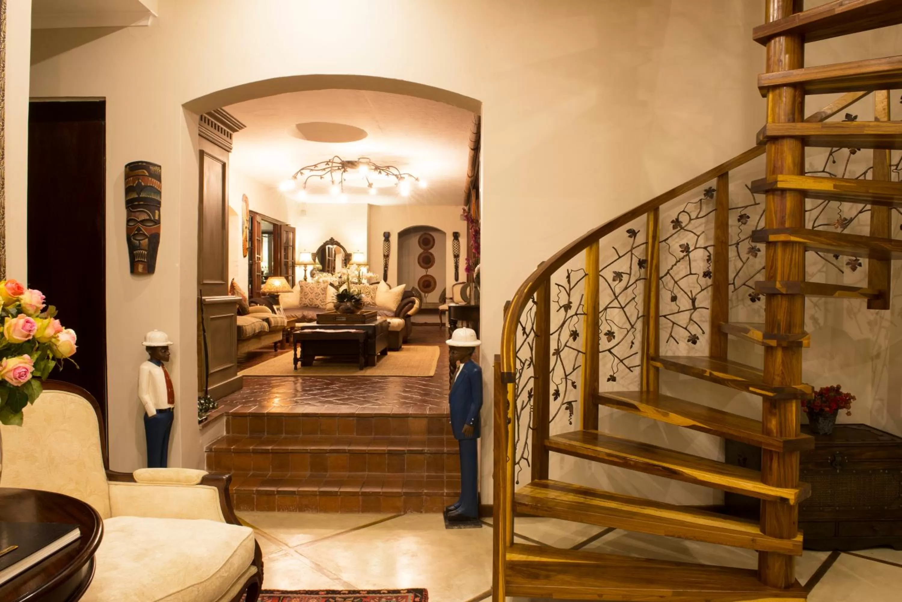 Communal lounge/ TV room in Five Burnham Guest House