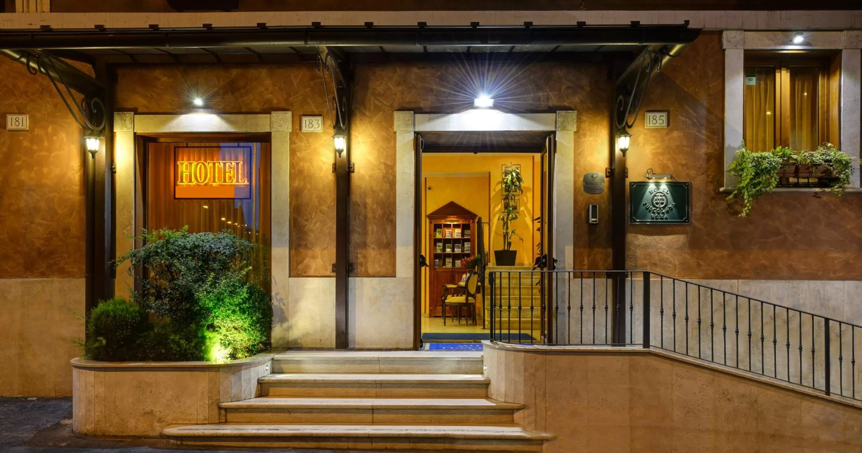 Facade/entrance in Hotel Tuscolana