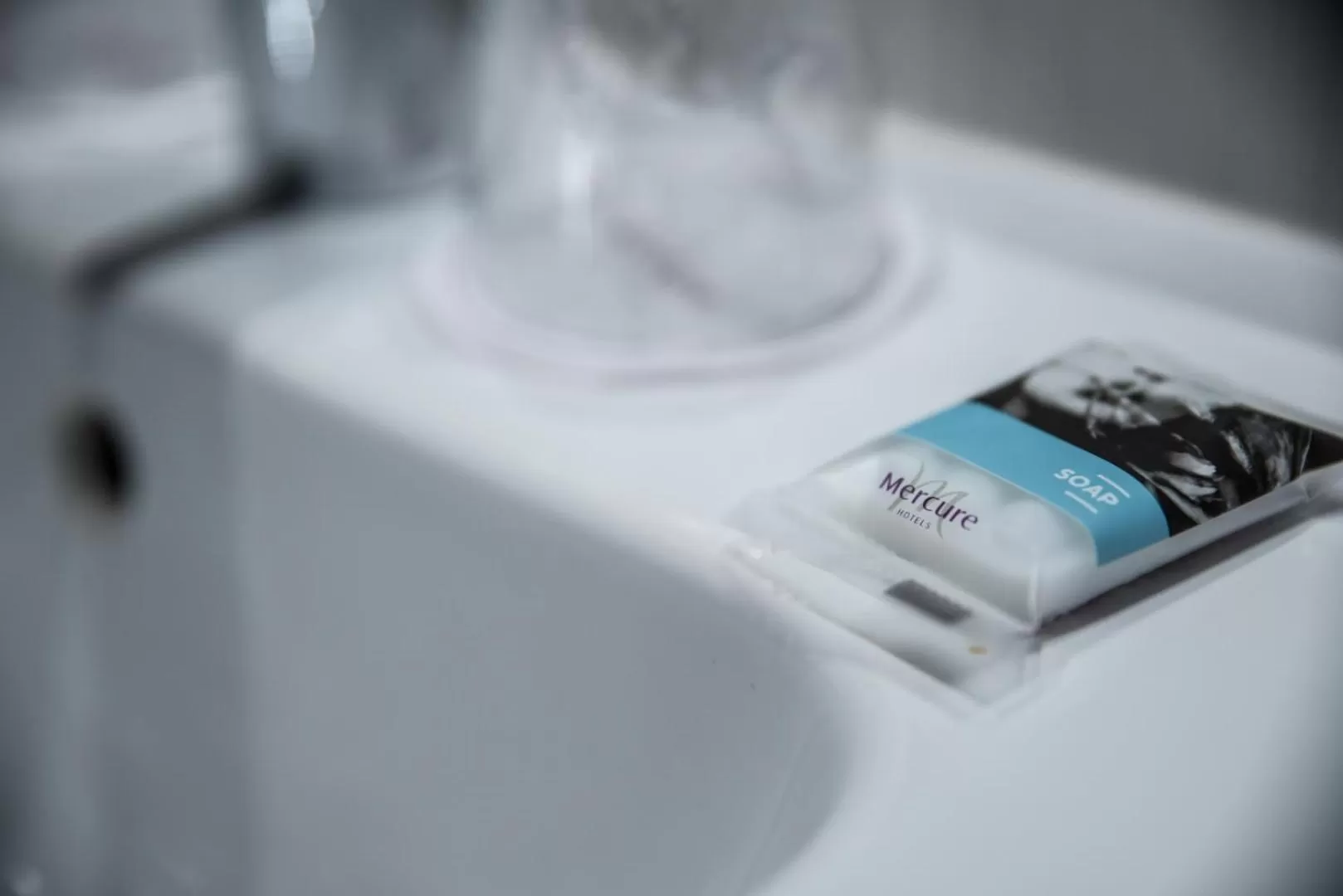 Bathroom in Mercure Dinan Port Le Jerzual