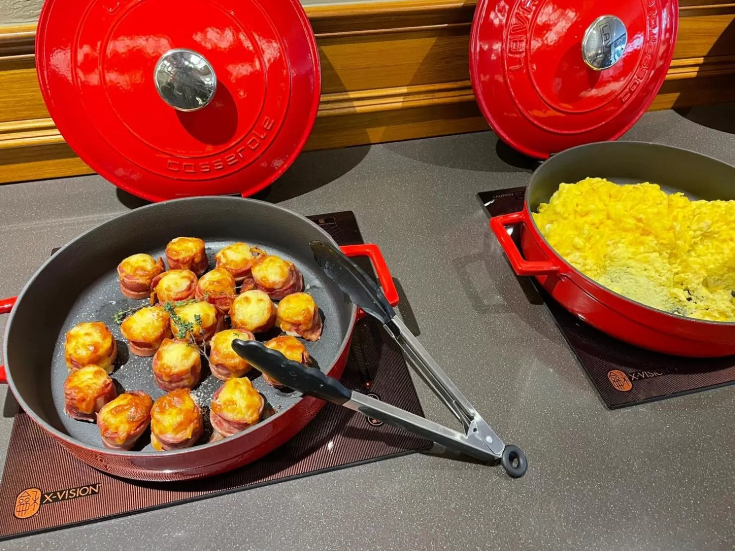 Breakfast in River inn Station