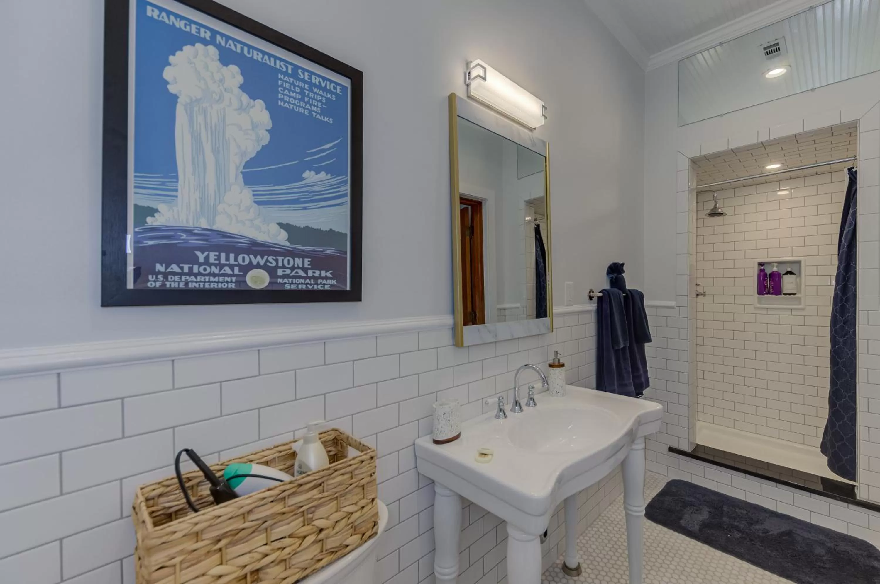 Bathroom in Oak Hall Bed and Breakfast