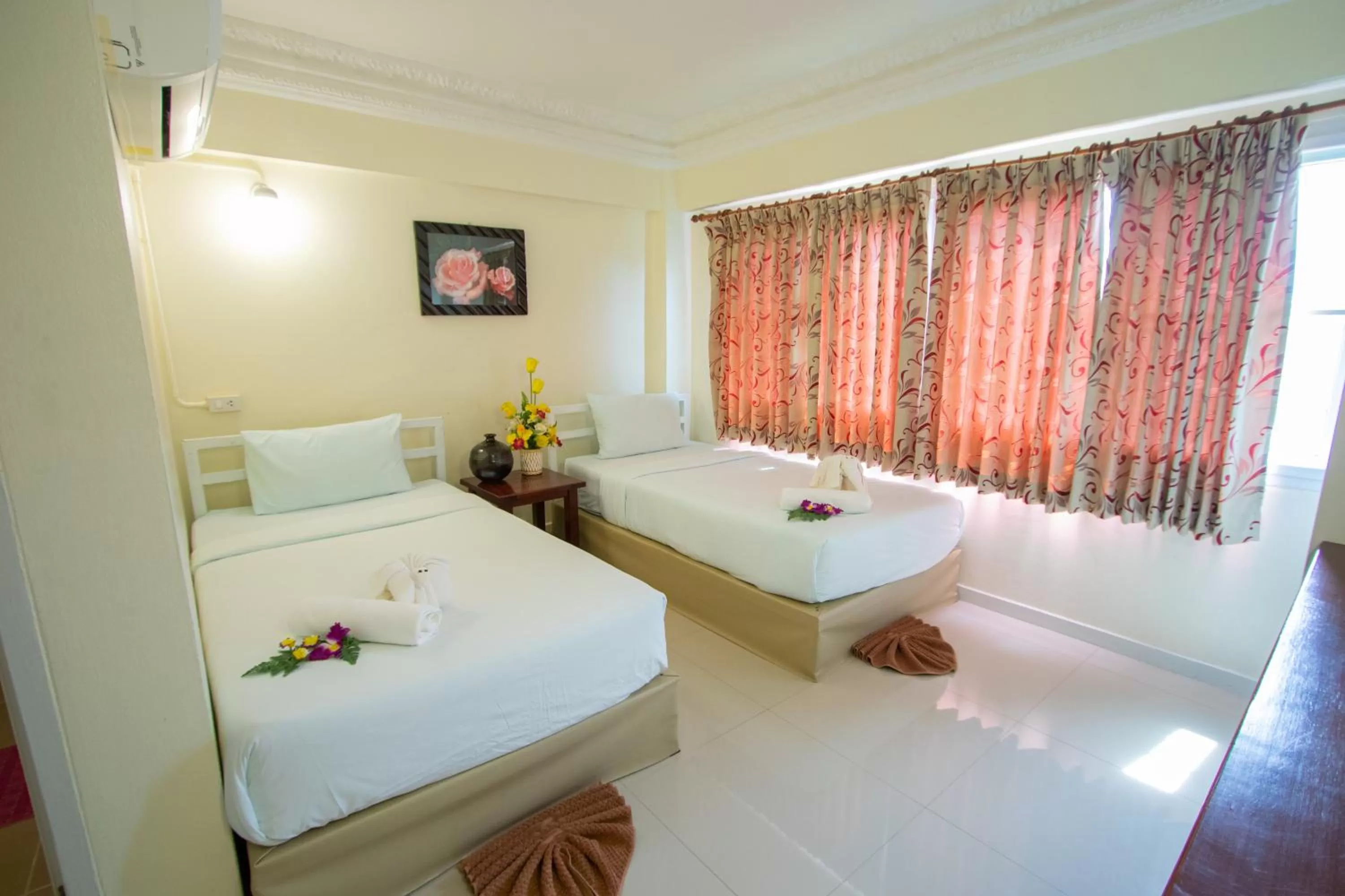 Photo of the whole room in Anchalee Resort