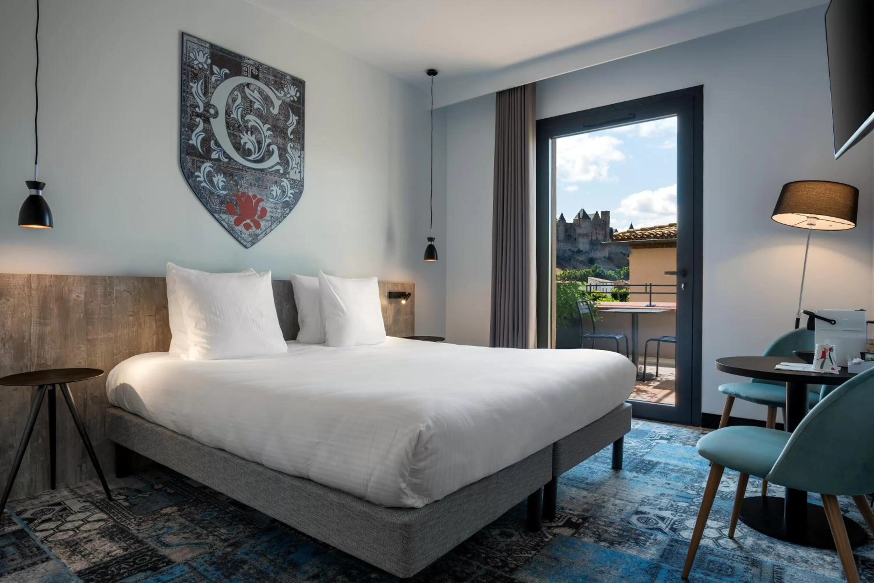 Photo of the whole room, Bed in SOWELL HOTELS Les Chevaliers