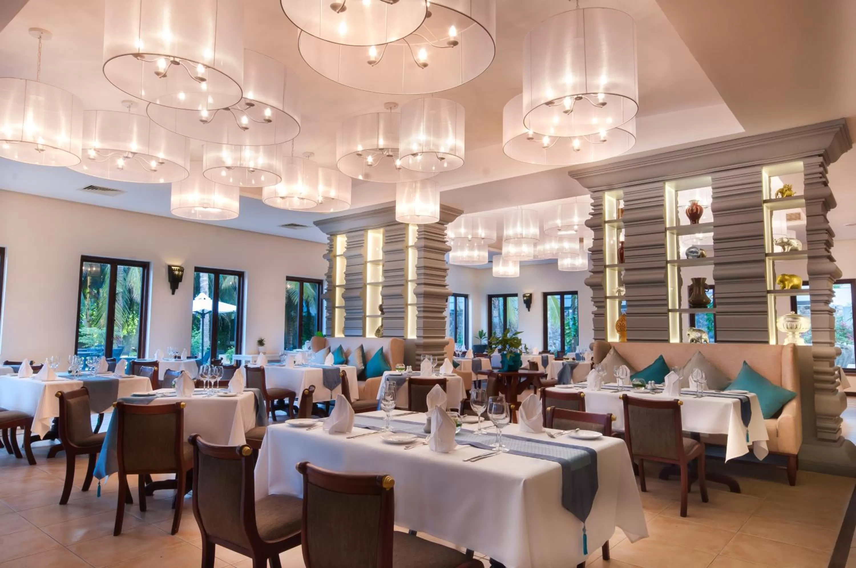 Restaurant/places to eat in Lotus Blanc Resort