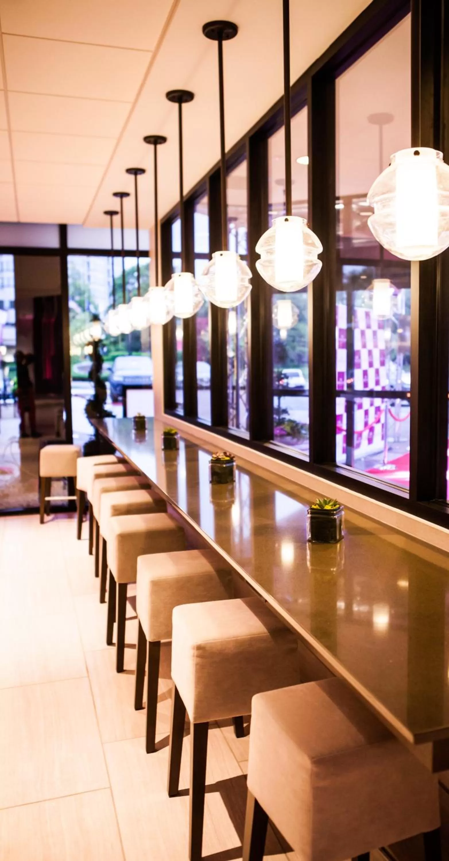 Lobby or reception in Crowne Plaza Dulles Airport by IHG