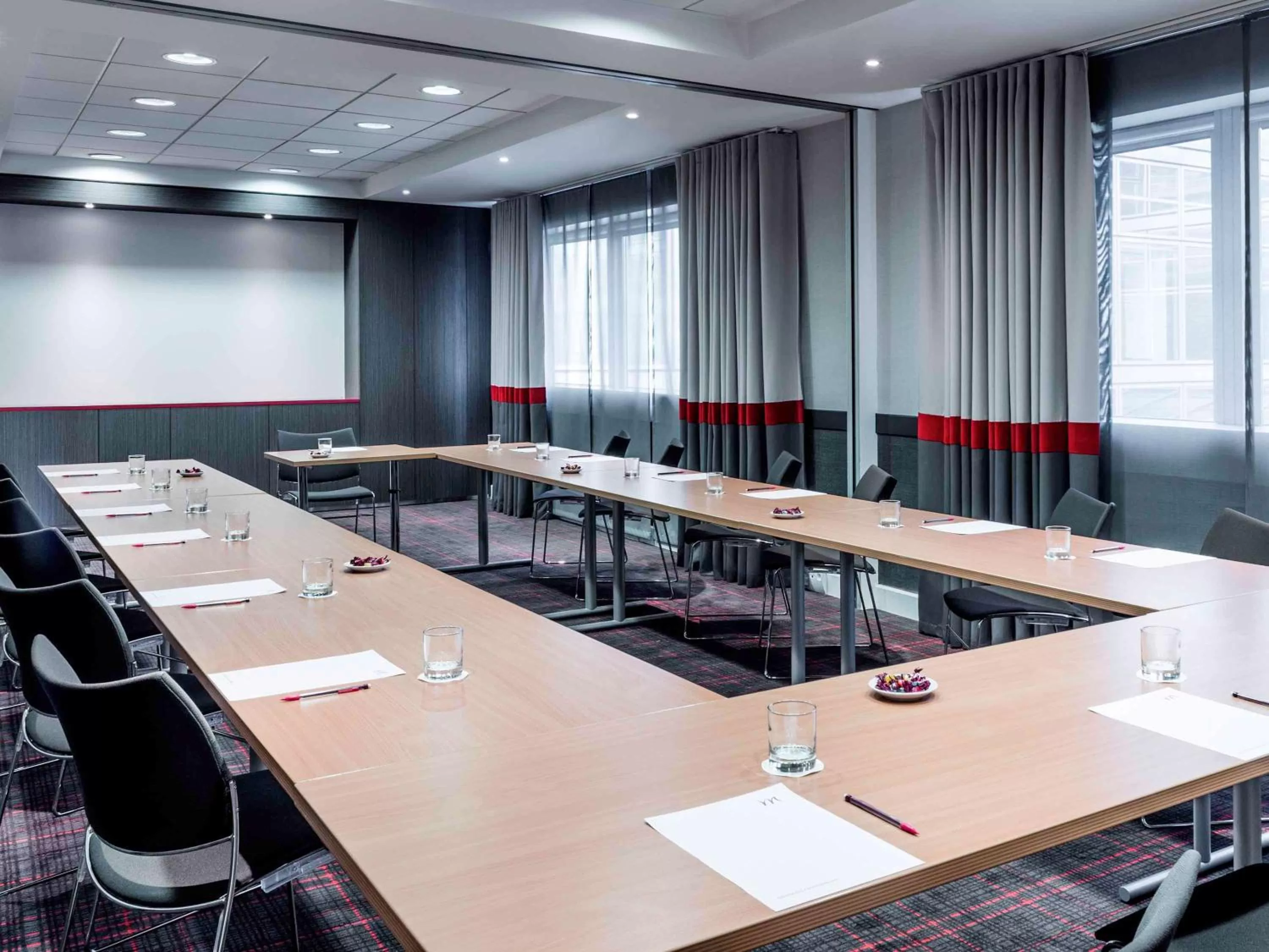 On site in Mercure Paris la Défense Grande Arche