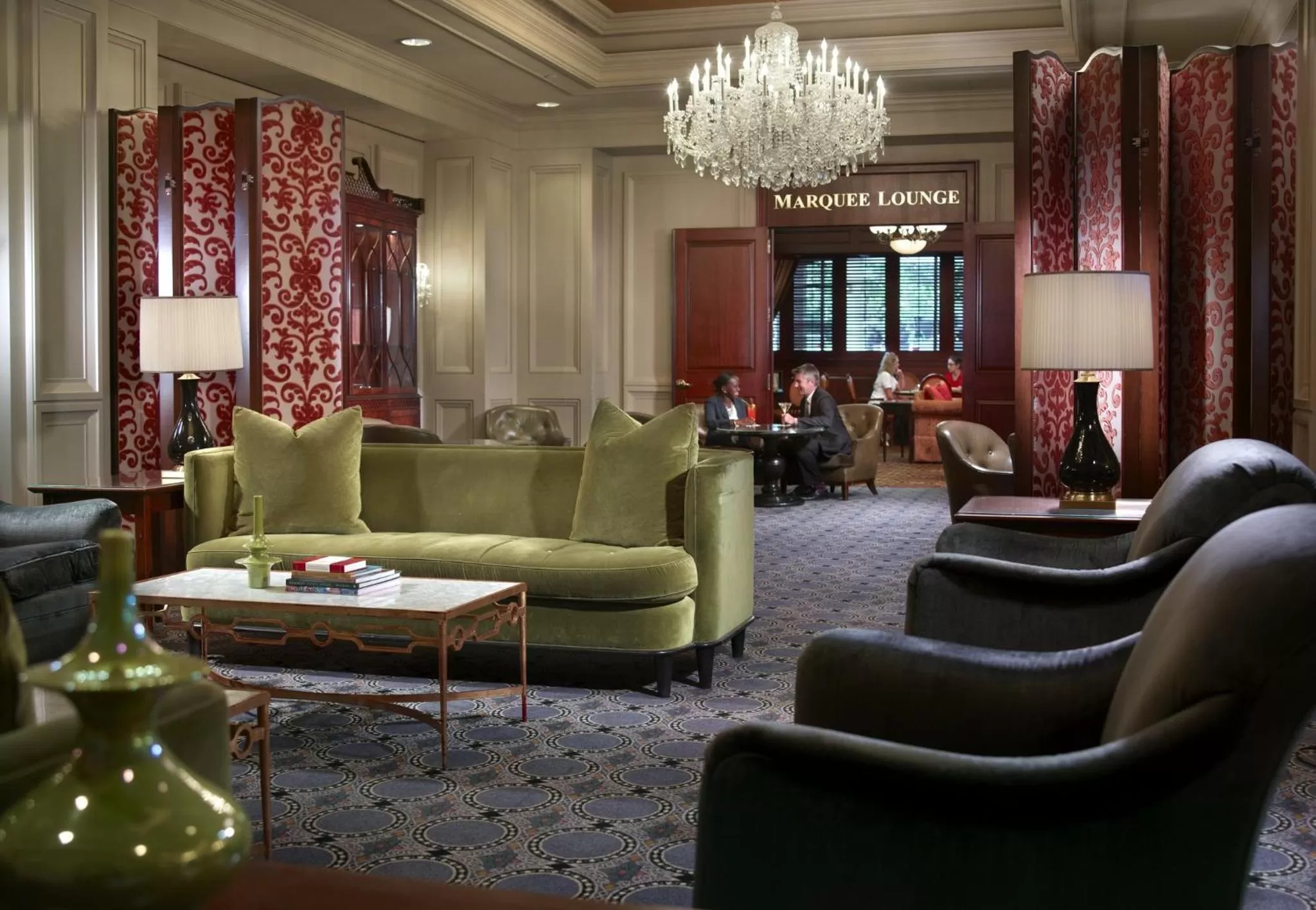 Lounge or bar in Omni Shoreham Hotel