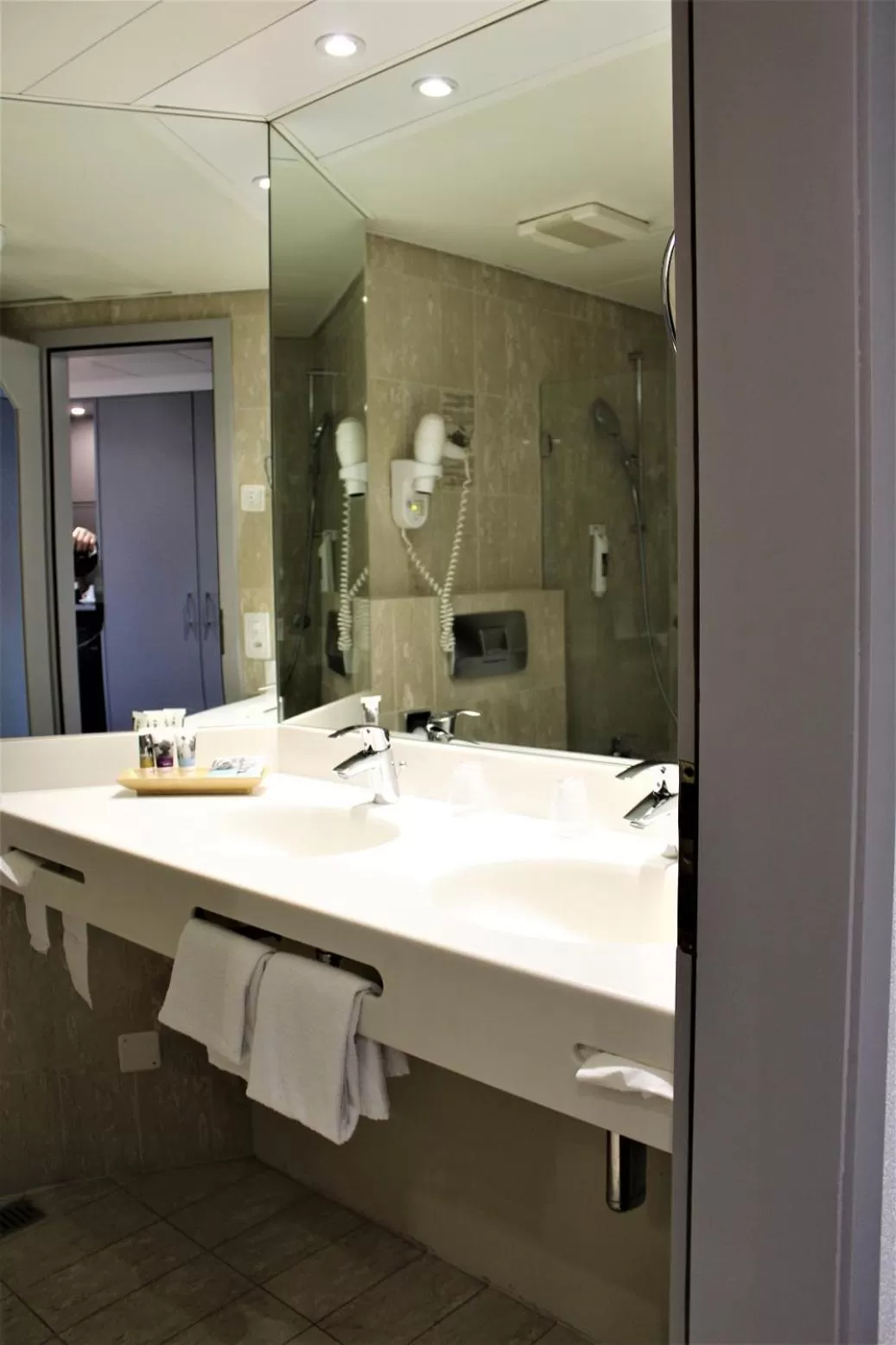 Bathroom in Mercure Biel