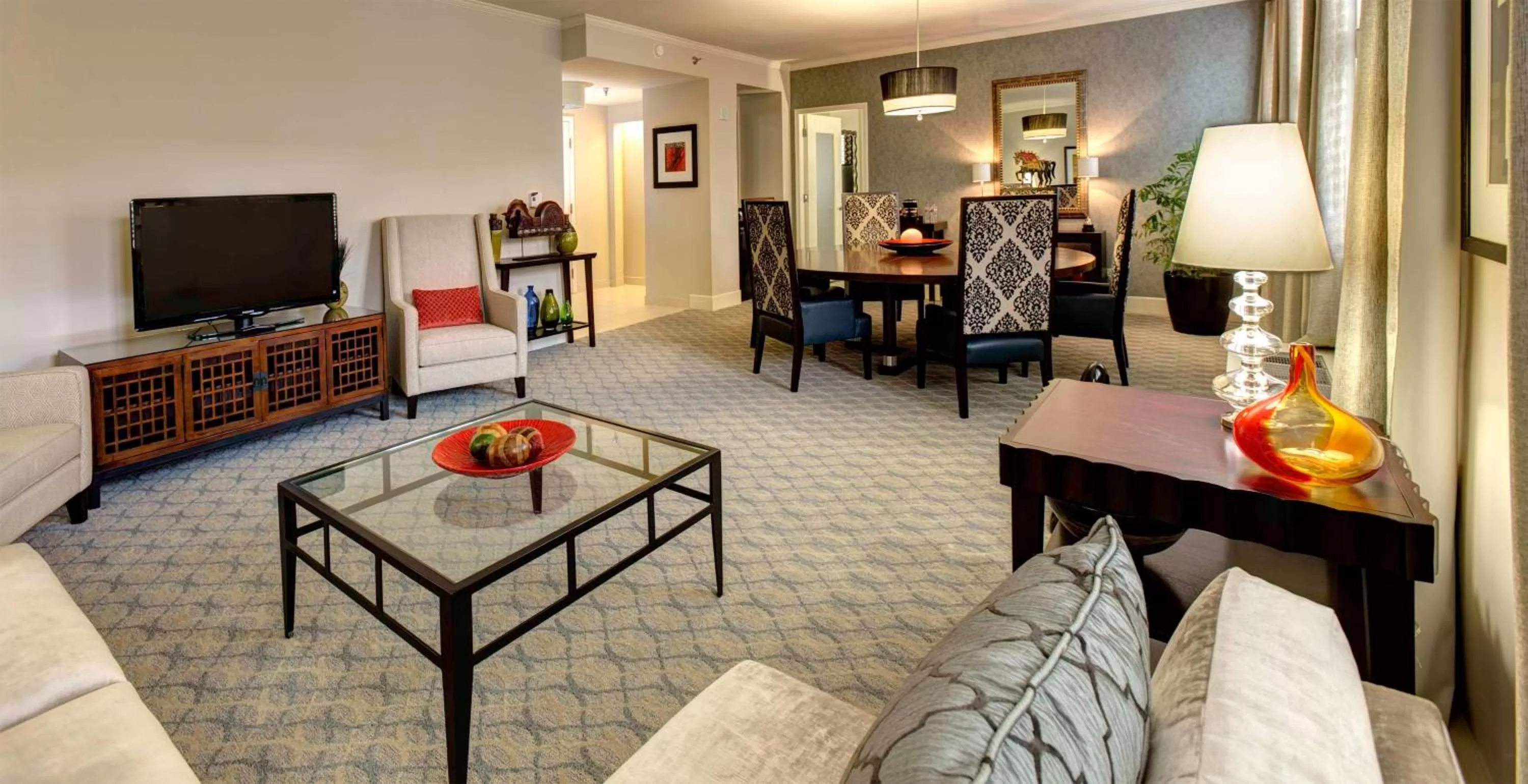 Presidential Suite in Hilton Orrington/Evanston