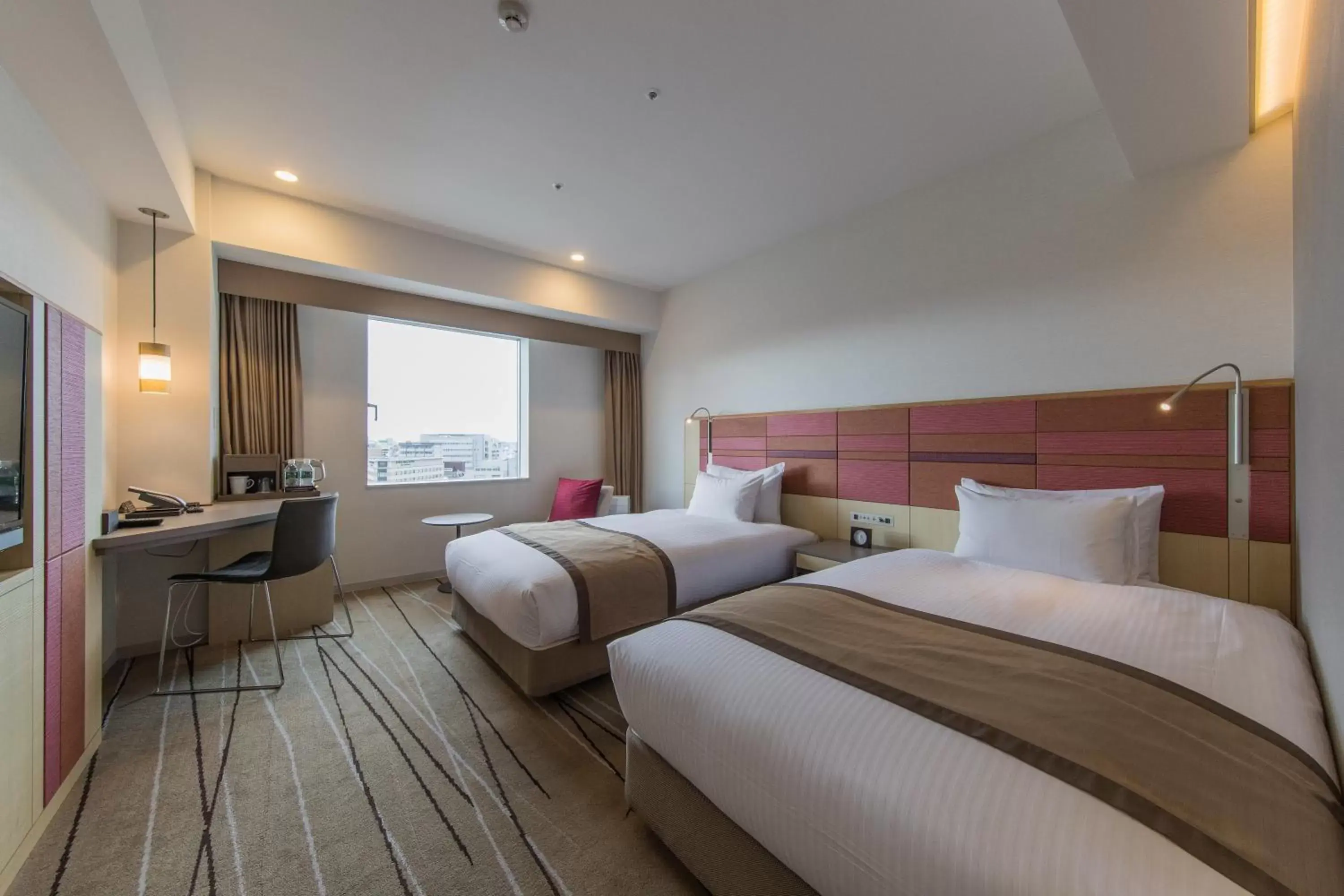 Superior Twin Room in JR Kyushu Hotel Blossom Hakata Central Superior Twin Room in JR Kyushu Hotel Blossom Hakata Central