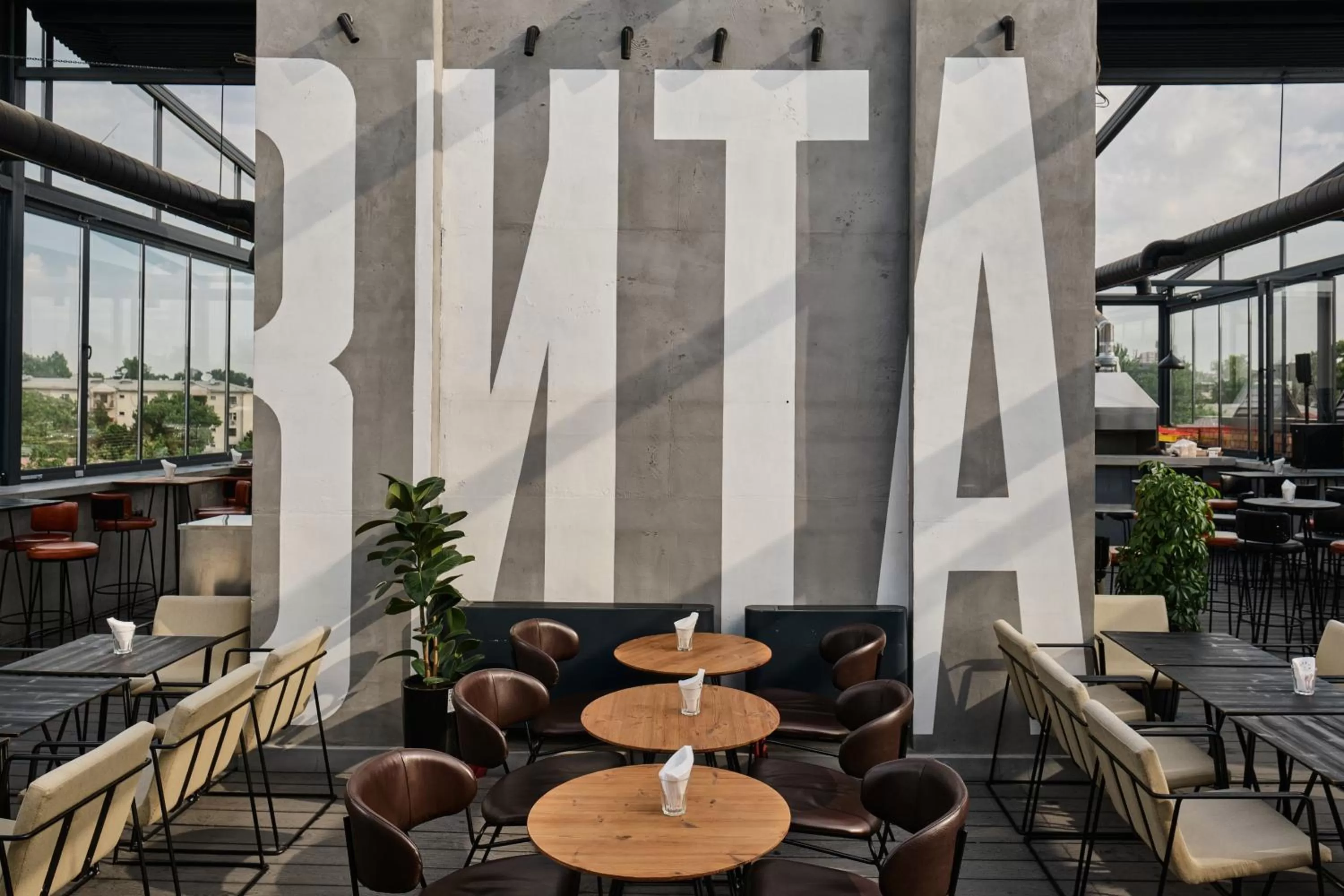 Restaurant/places to eat in Sapiens Hotel