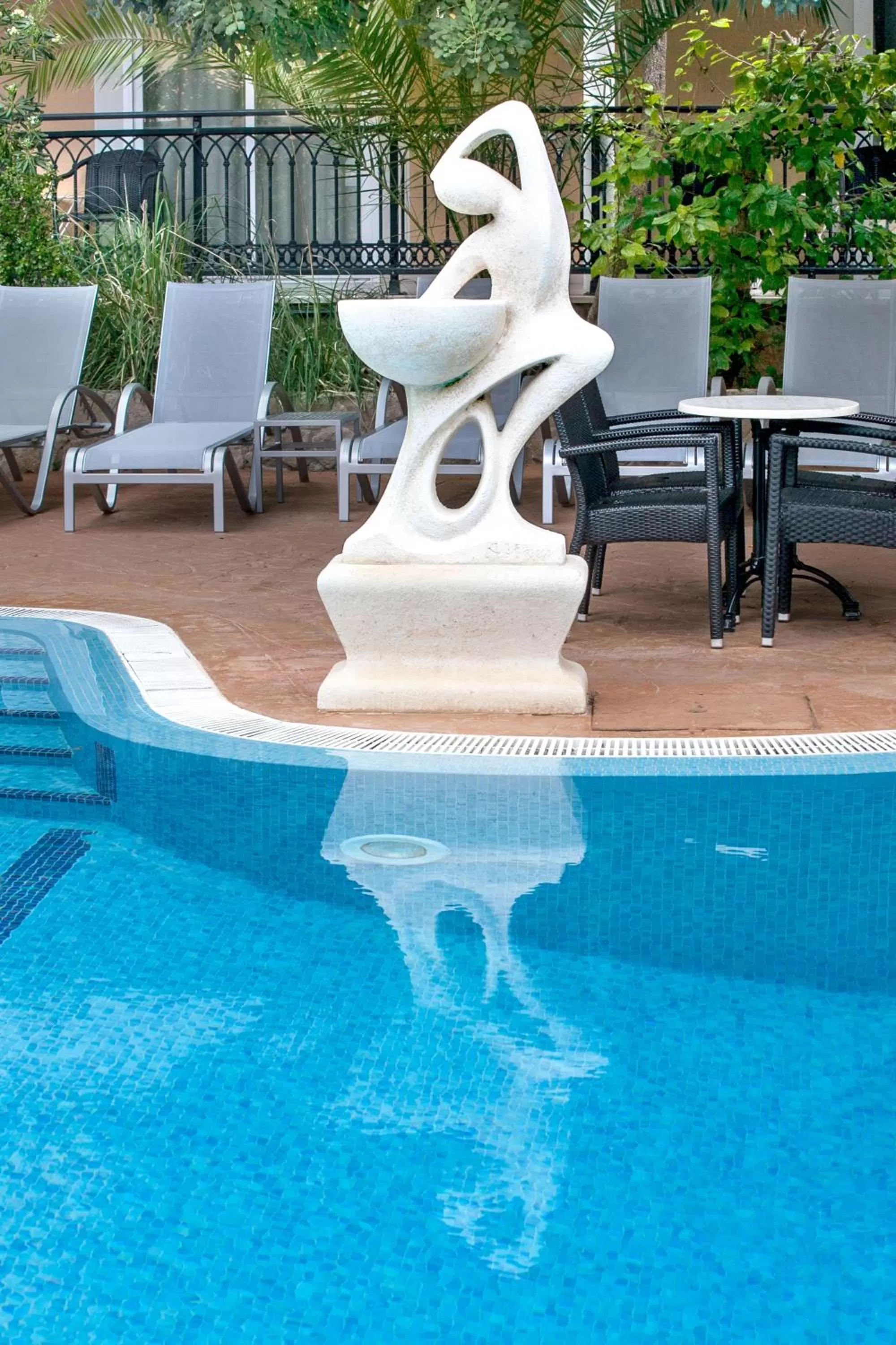 Swimming pool in Morlans Garden