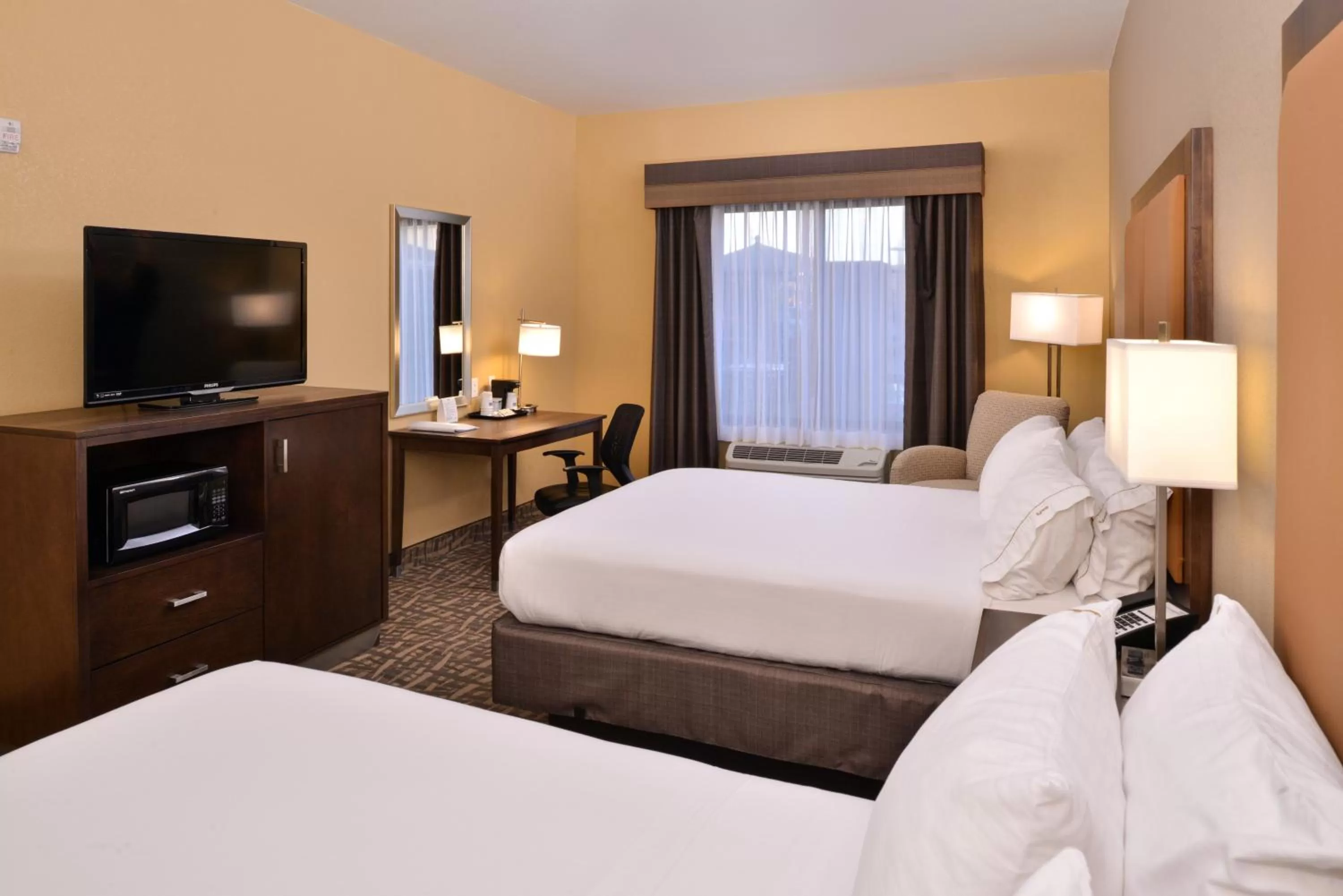 Photo of the whole room, Bed in Holiday Inn Express & Suites Page - Lake Powell Area by IHG