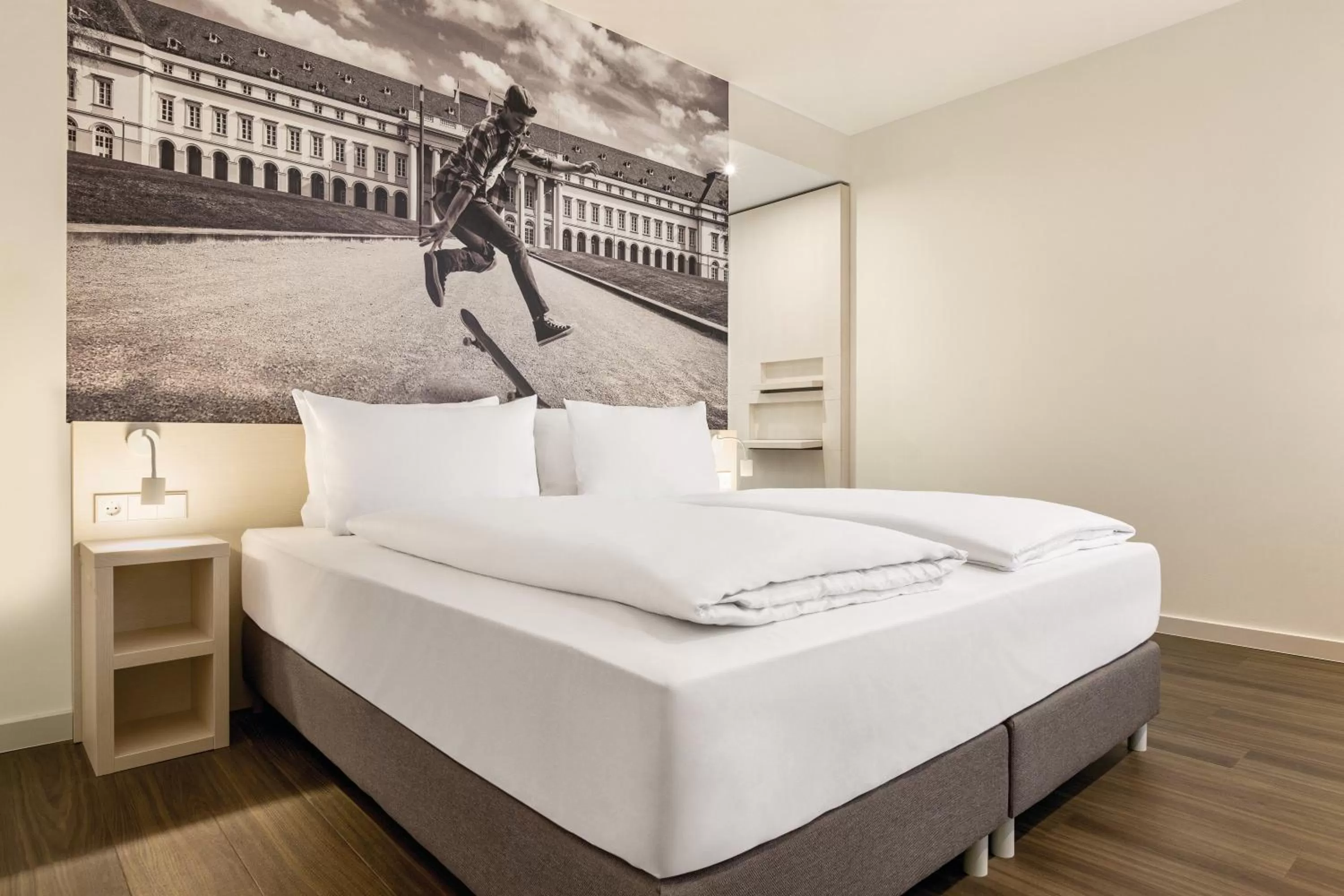 Bed in Super 8 by Wyndham Koblenz