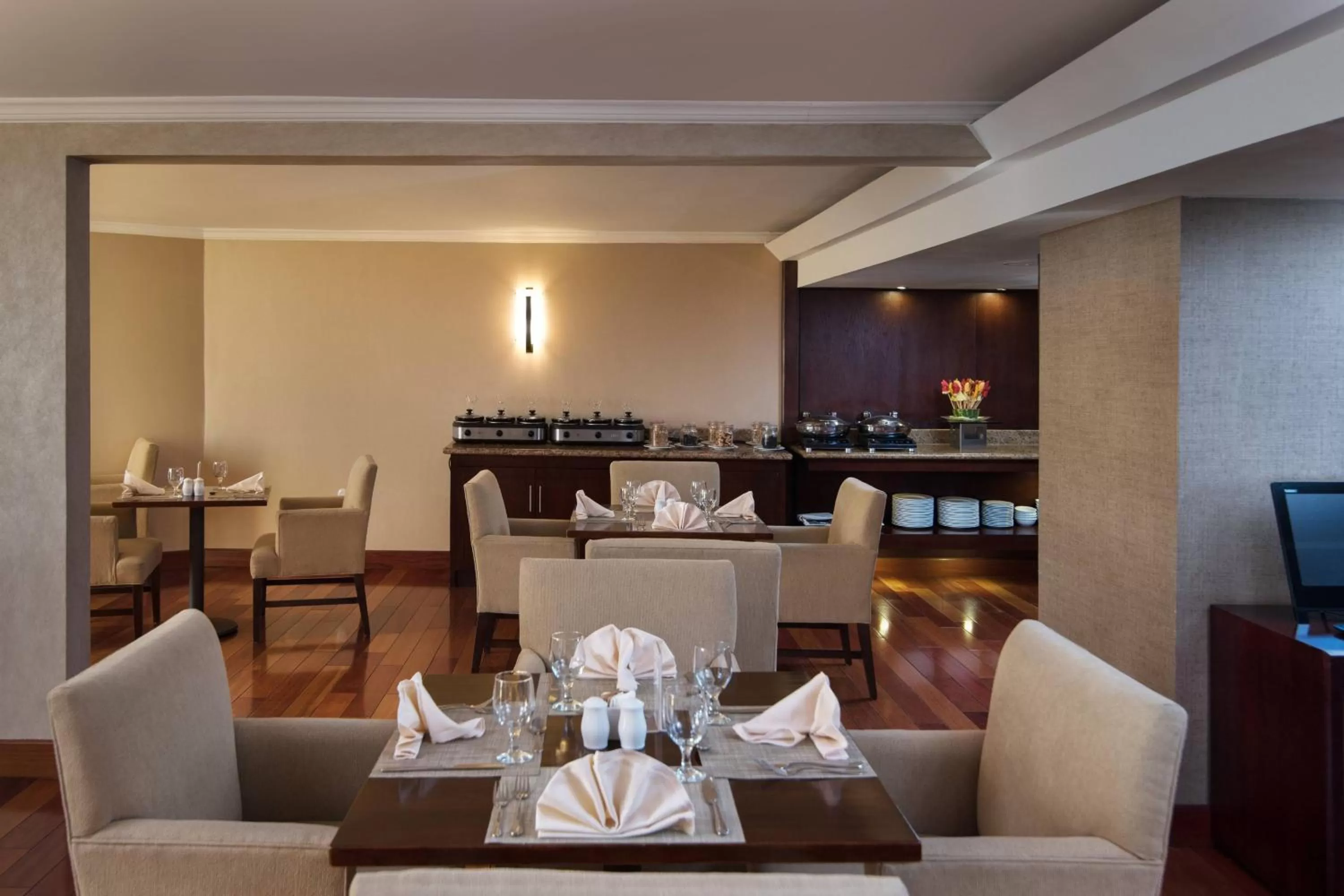 Lounge or bar in Sheraton Santo Domingo