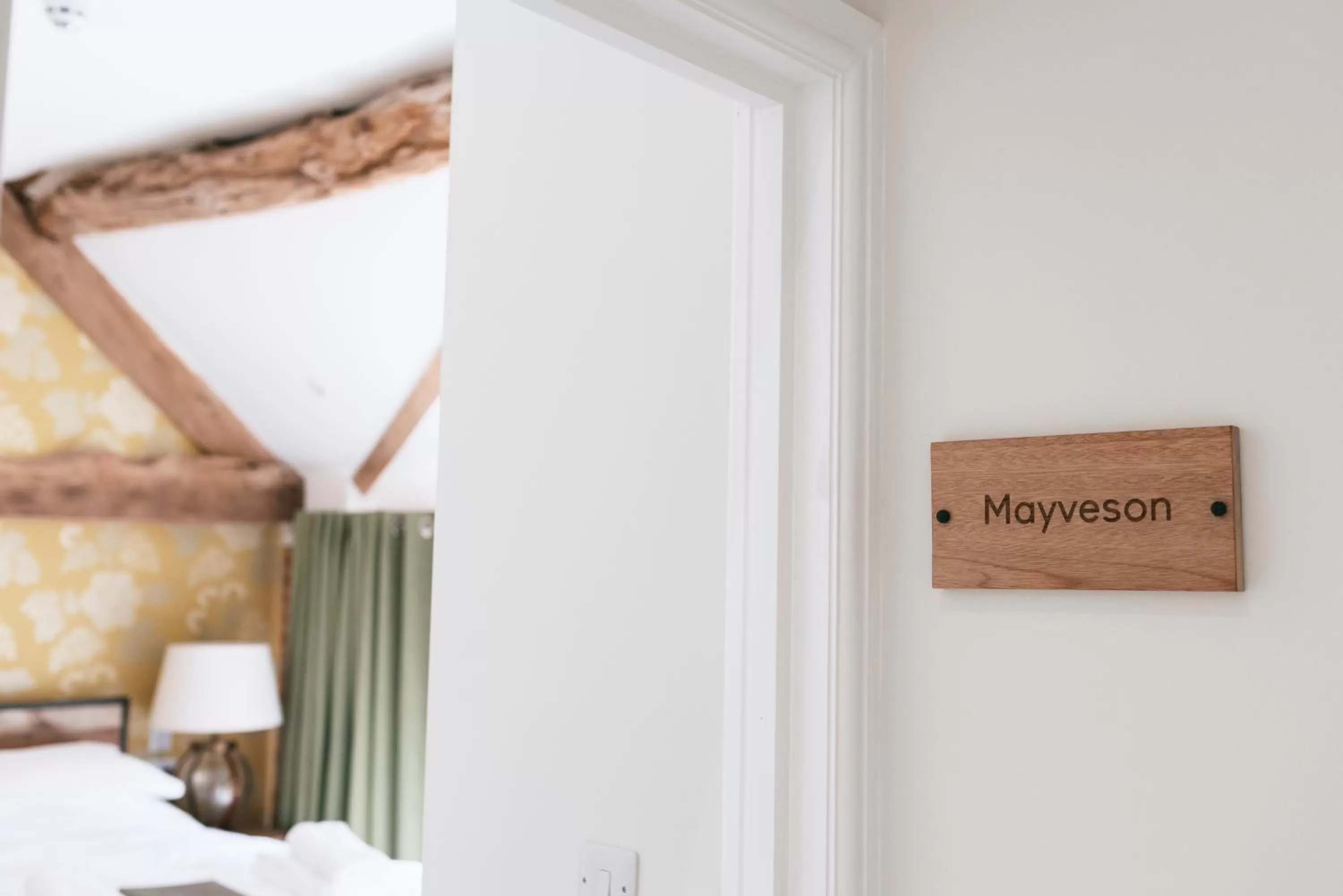 Bed in Tuppenhurst Barn