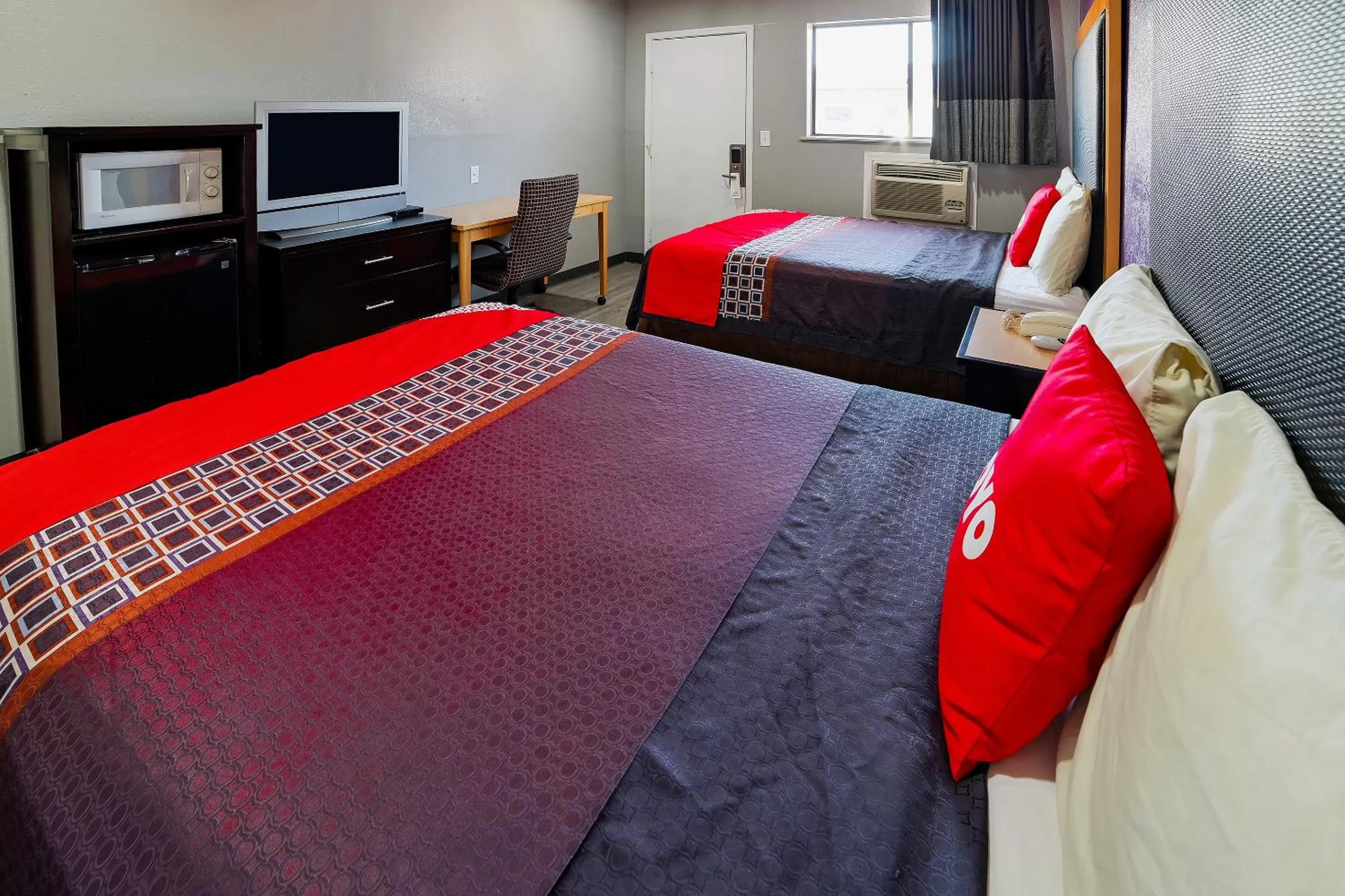 Bedroom, Bed in OYO Hotel Waldron AR - Hwy 71