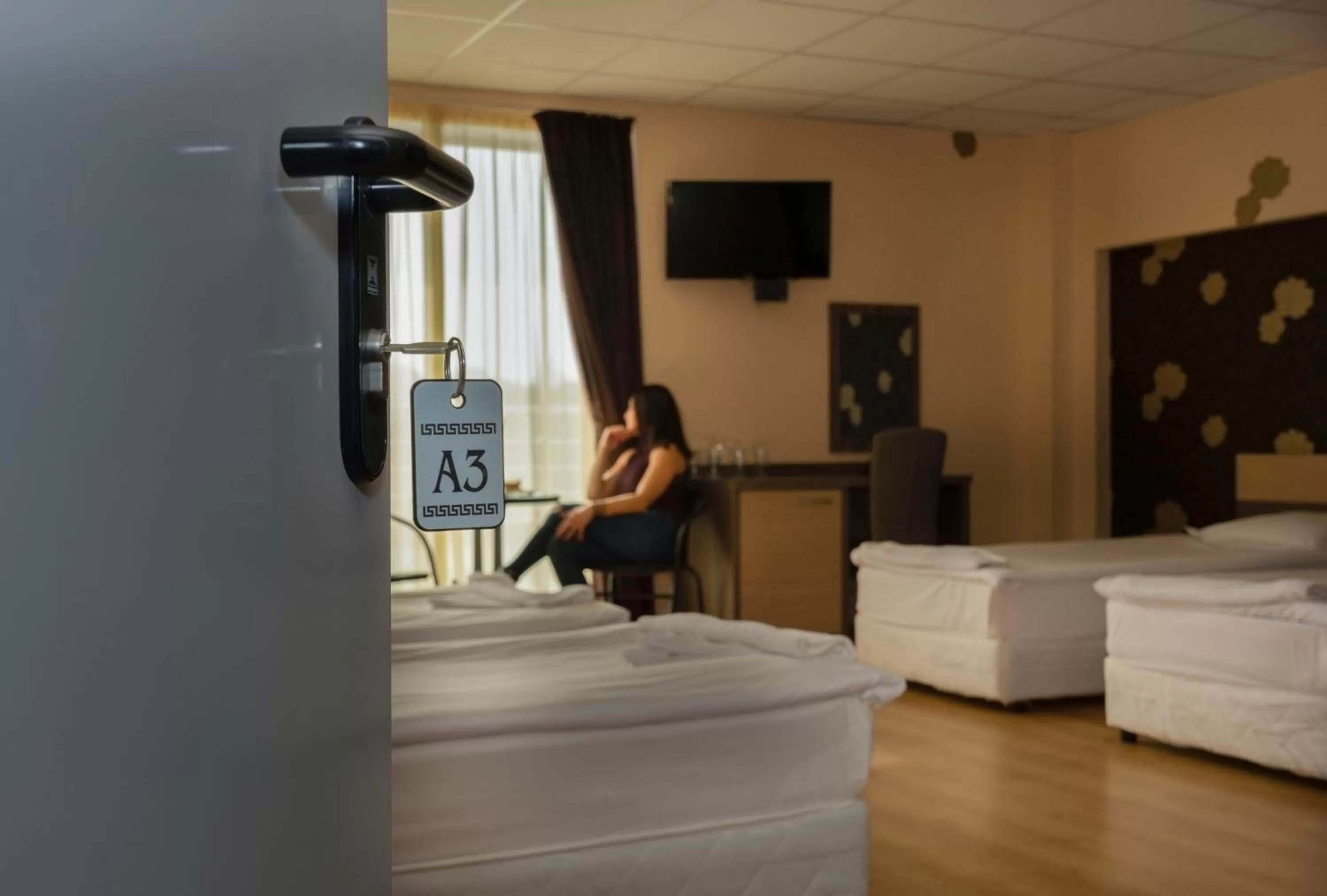 Photo of the whole room in Hotel City