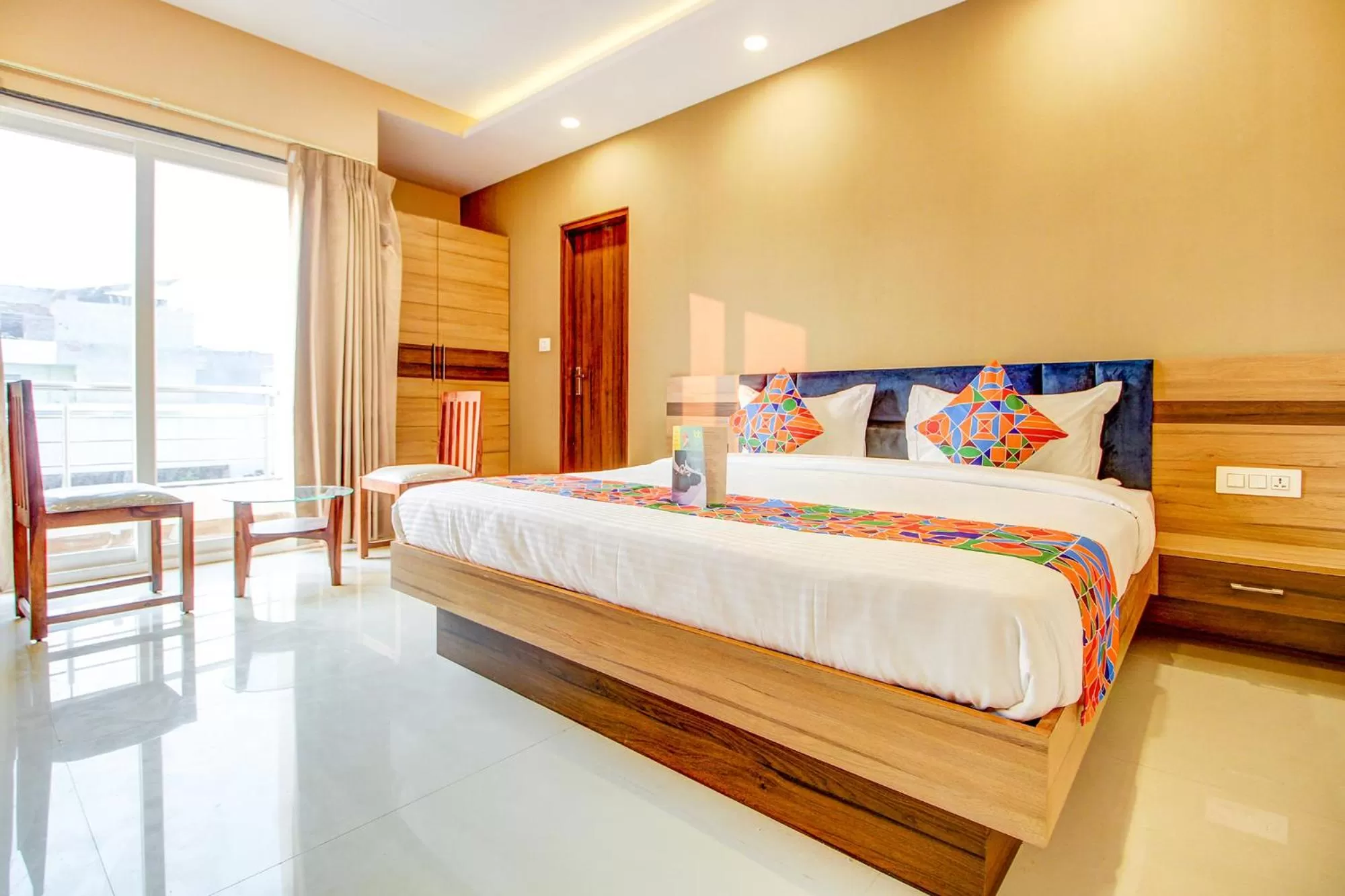 Bedroom, Bed in FabHotel 7th Crossing Malviya Nagar