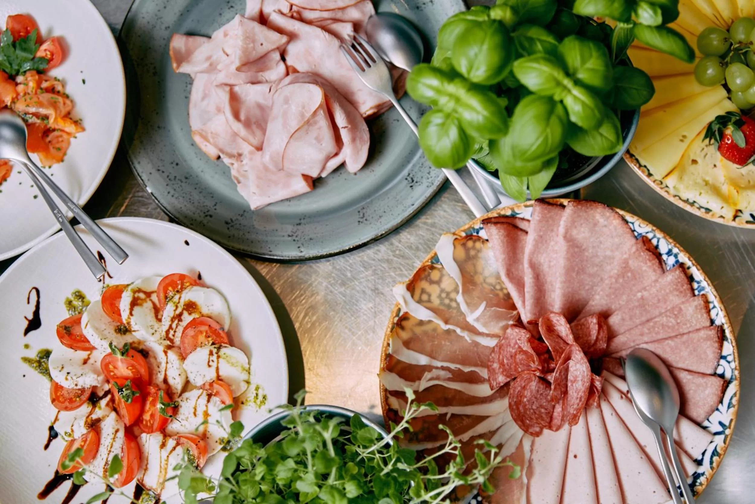 Buffet breakfast, Food in Home suite home