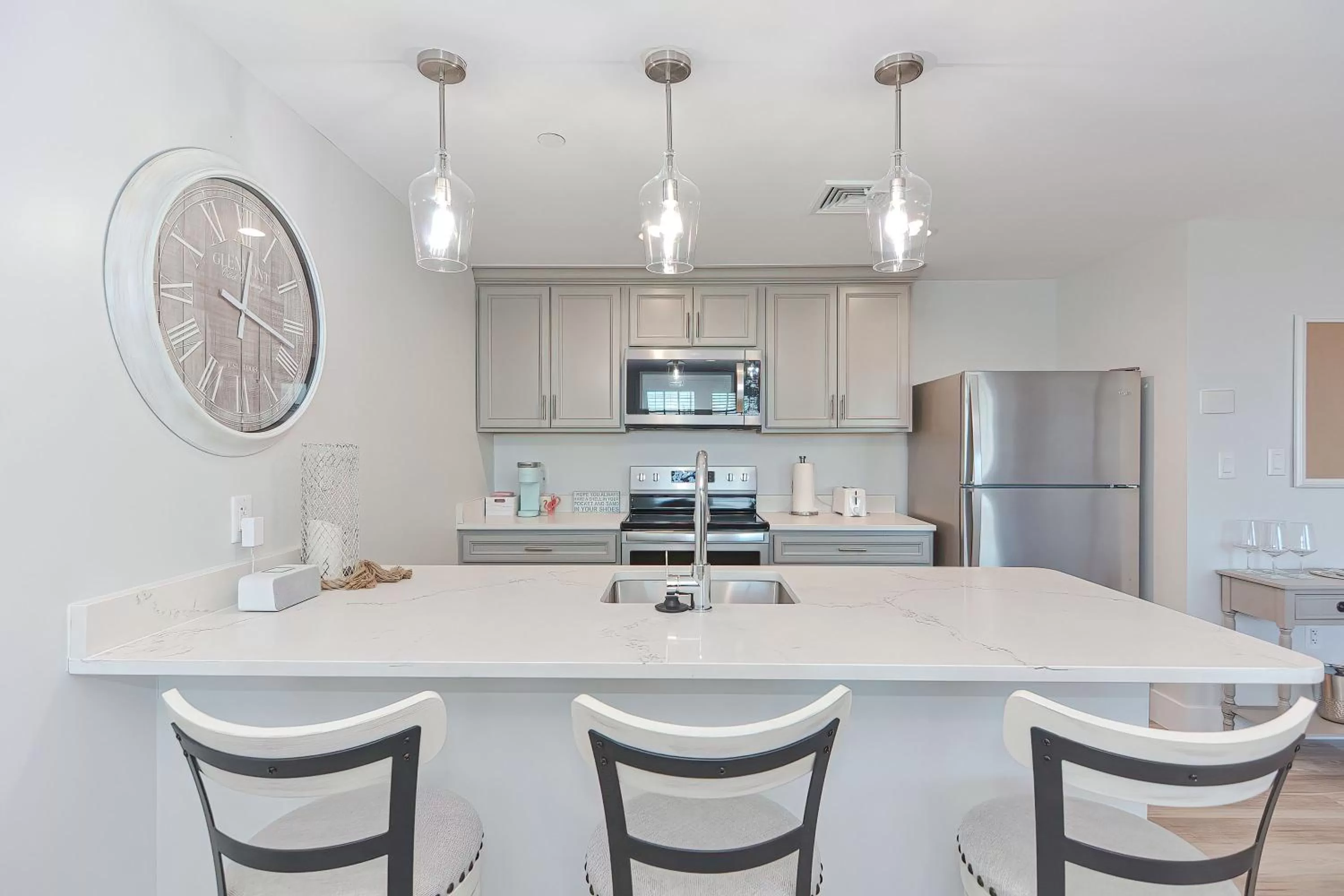 Harbourtown Suites on Plymouth Harbor