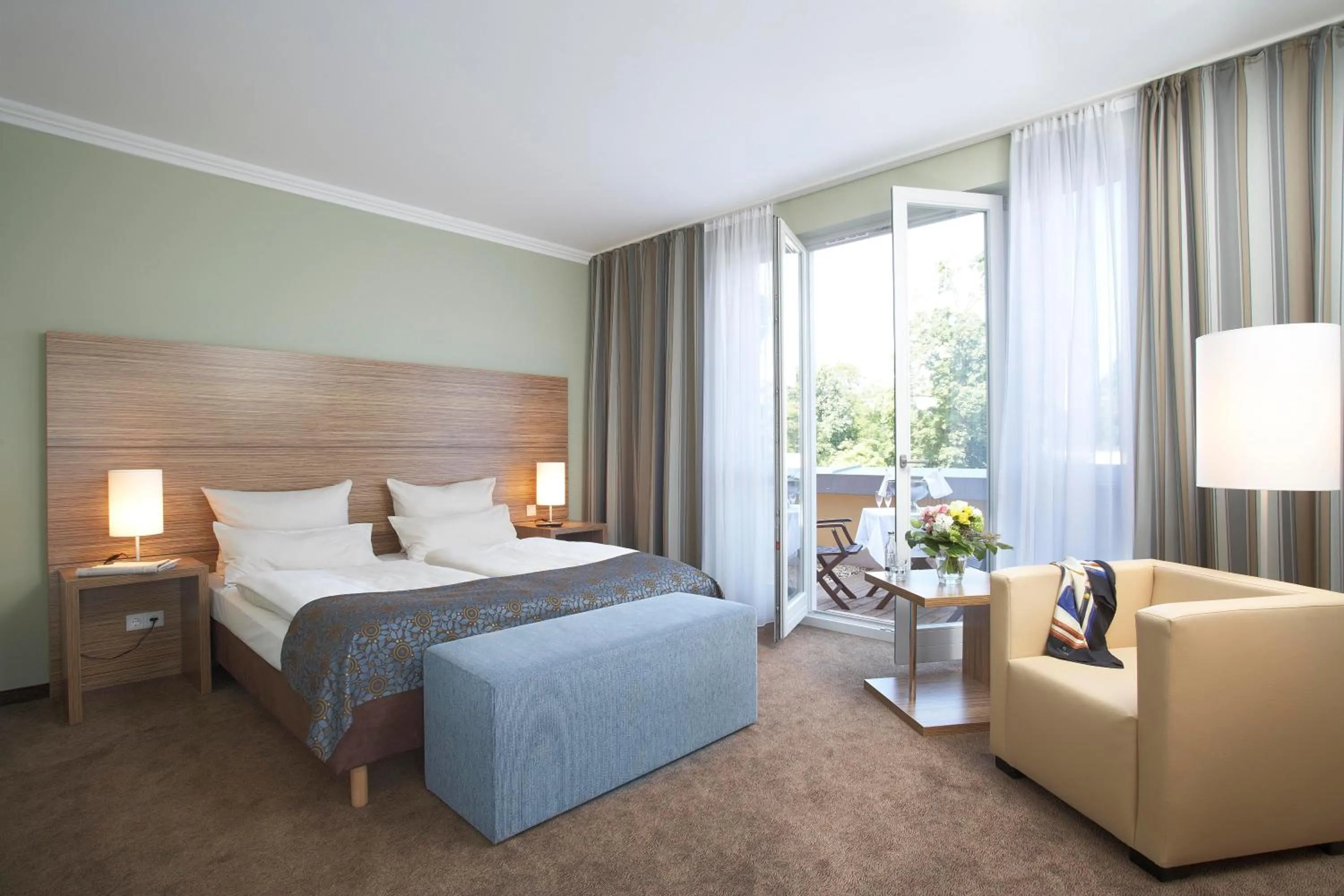 Photo of the whole room, Bed in Hotel Central Regensburg CityCentre, Sure Hotel Collection by Best Western