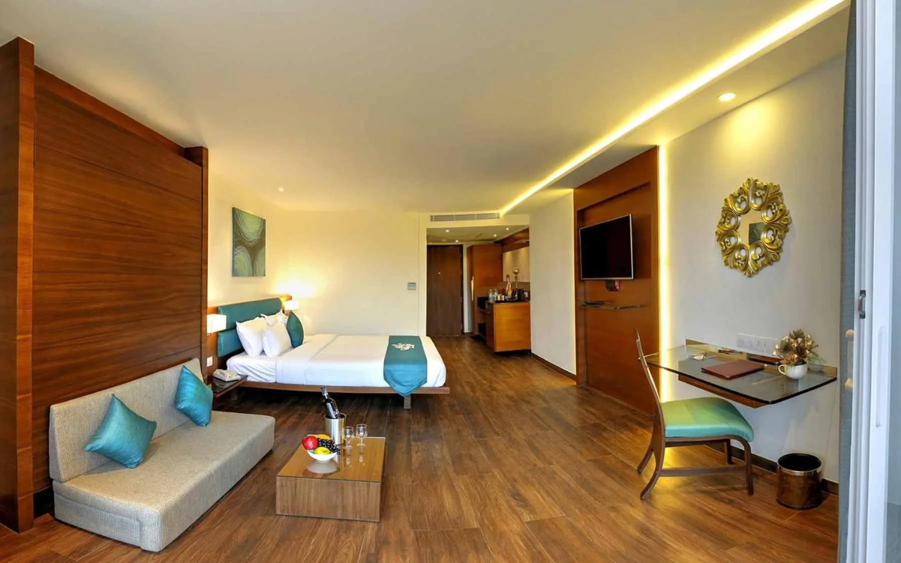 TV and multimedia, Bed in Roopa Elite