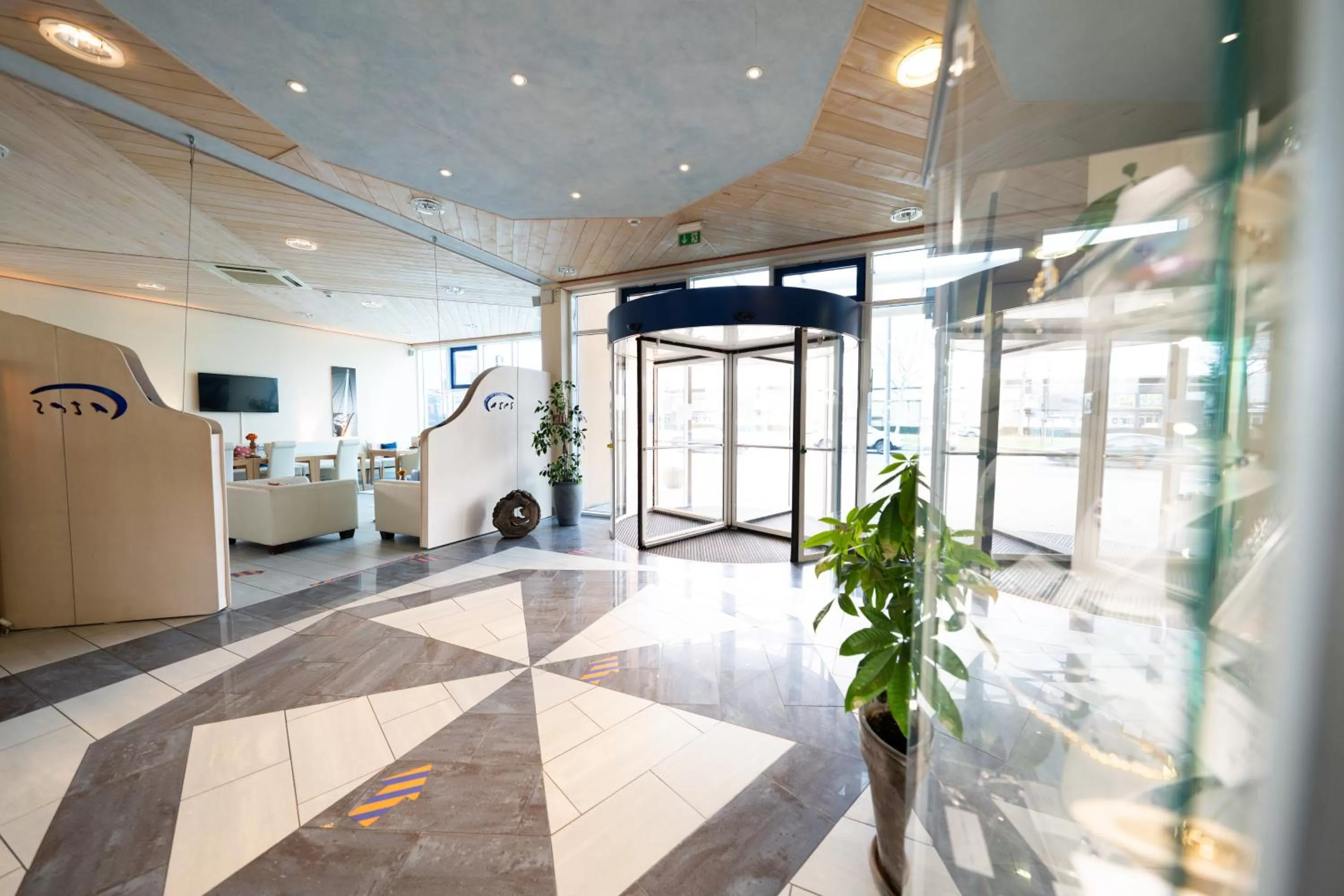 Lobby or reception in ates Hotel Kehl