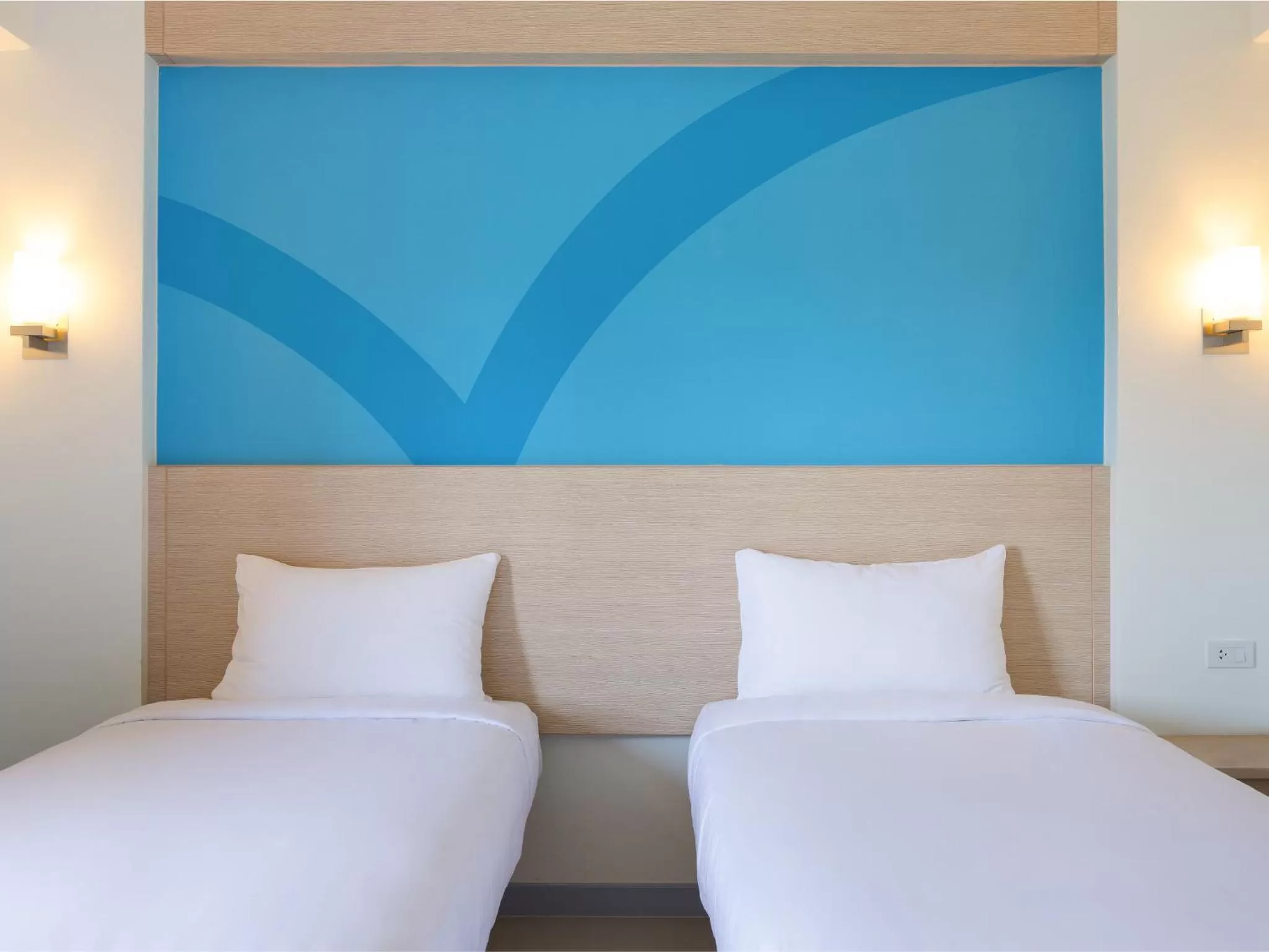 Bedroom, Bed in Hop Inn Hotel Aseana City Manila