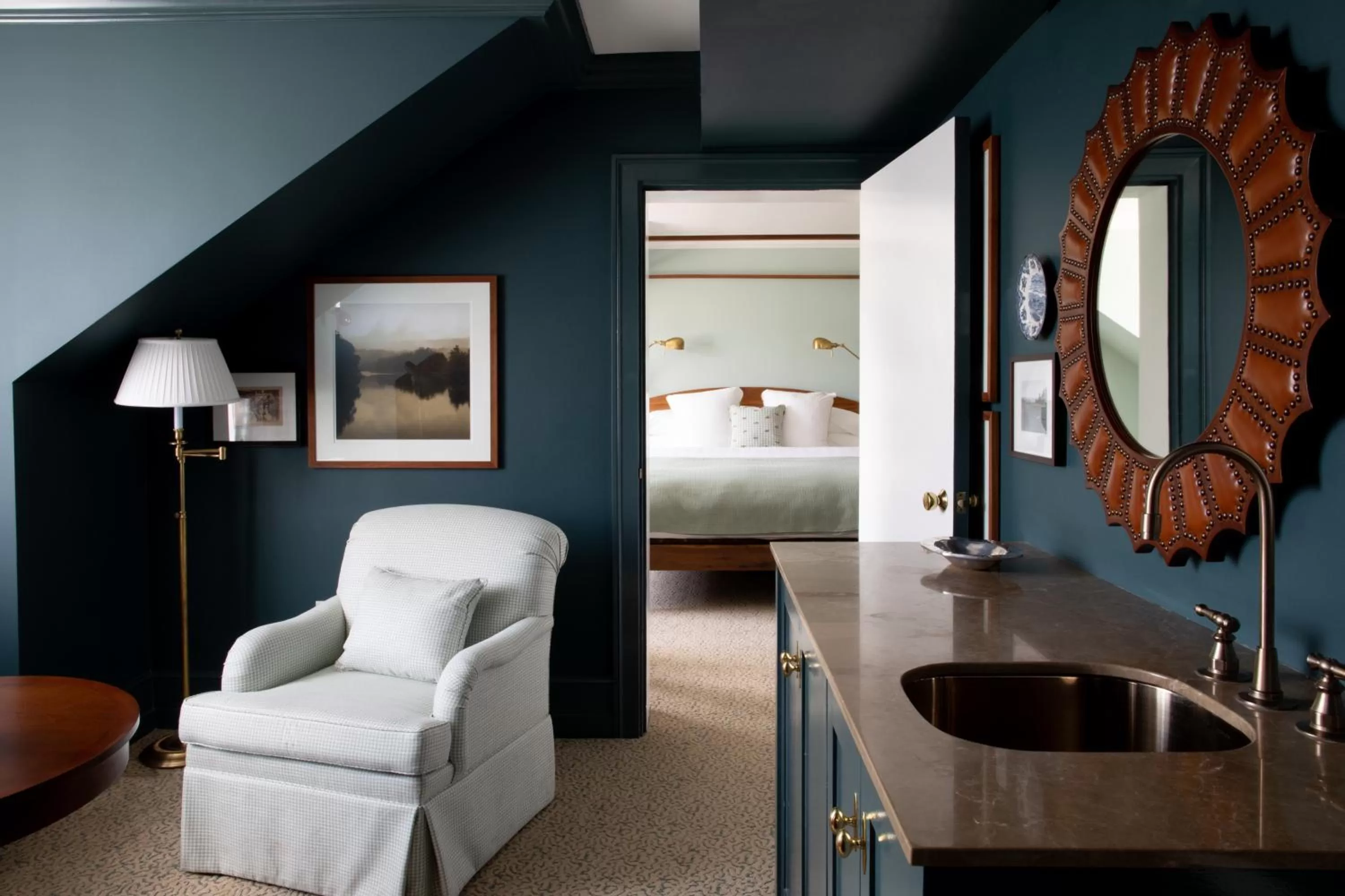 Living room, Bed in Woodstock Inn & Resort