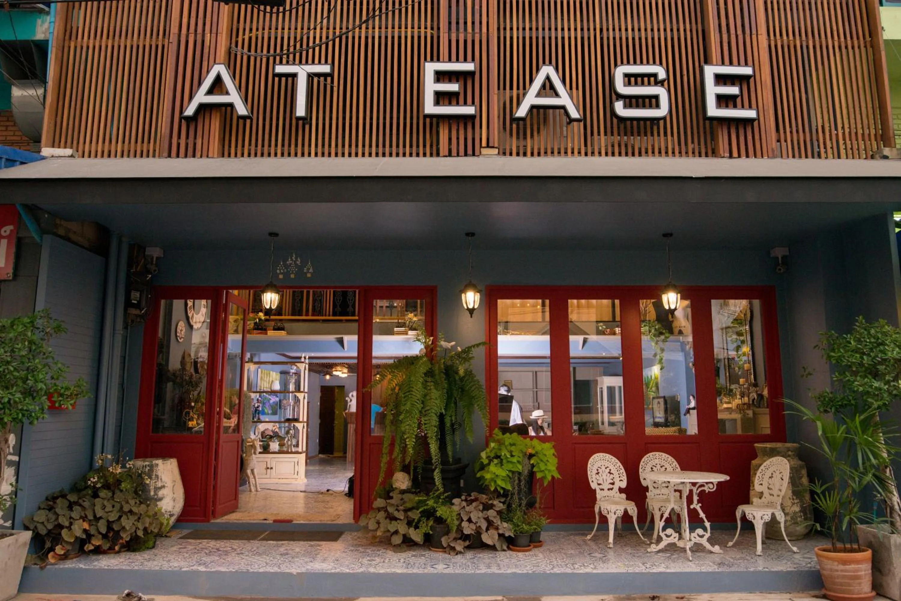 Facade/entrance in At Ease Bijou