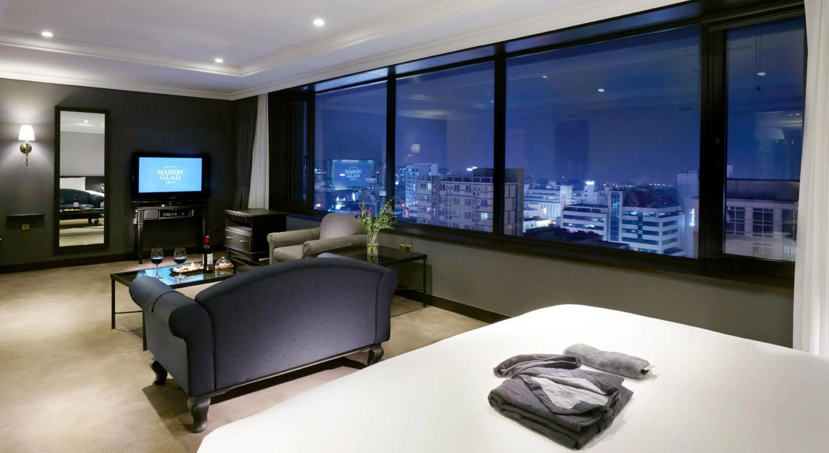 Photo of the whole room, Bed in Maison Glad Jeju