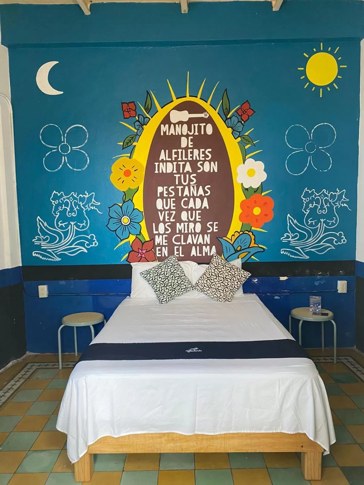 Bed in Chuchumbé Hotel Cultural, Restaurante & Café