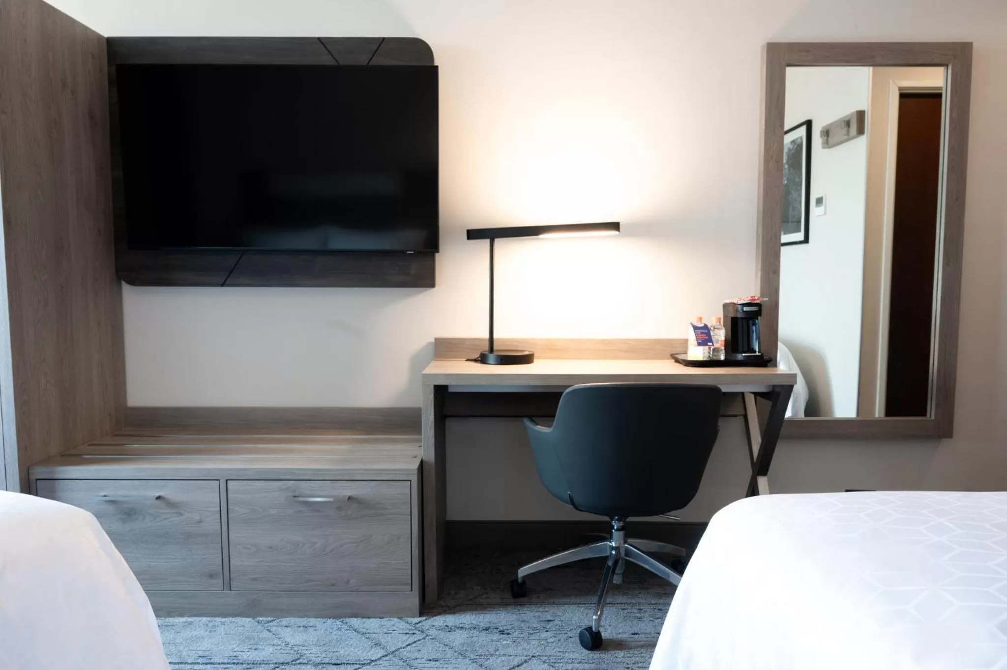 Photo of the whole room, Bed in Holiday Inn Express Mexico City Satelite by IHG