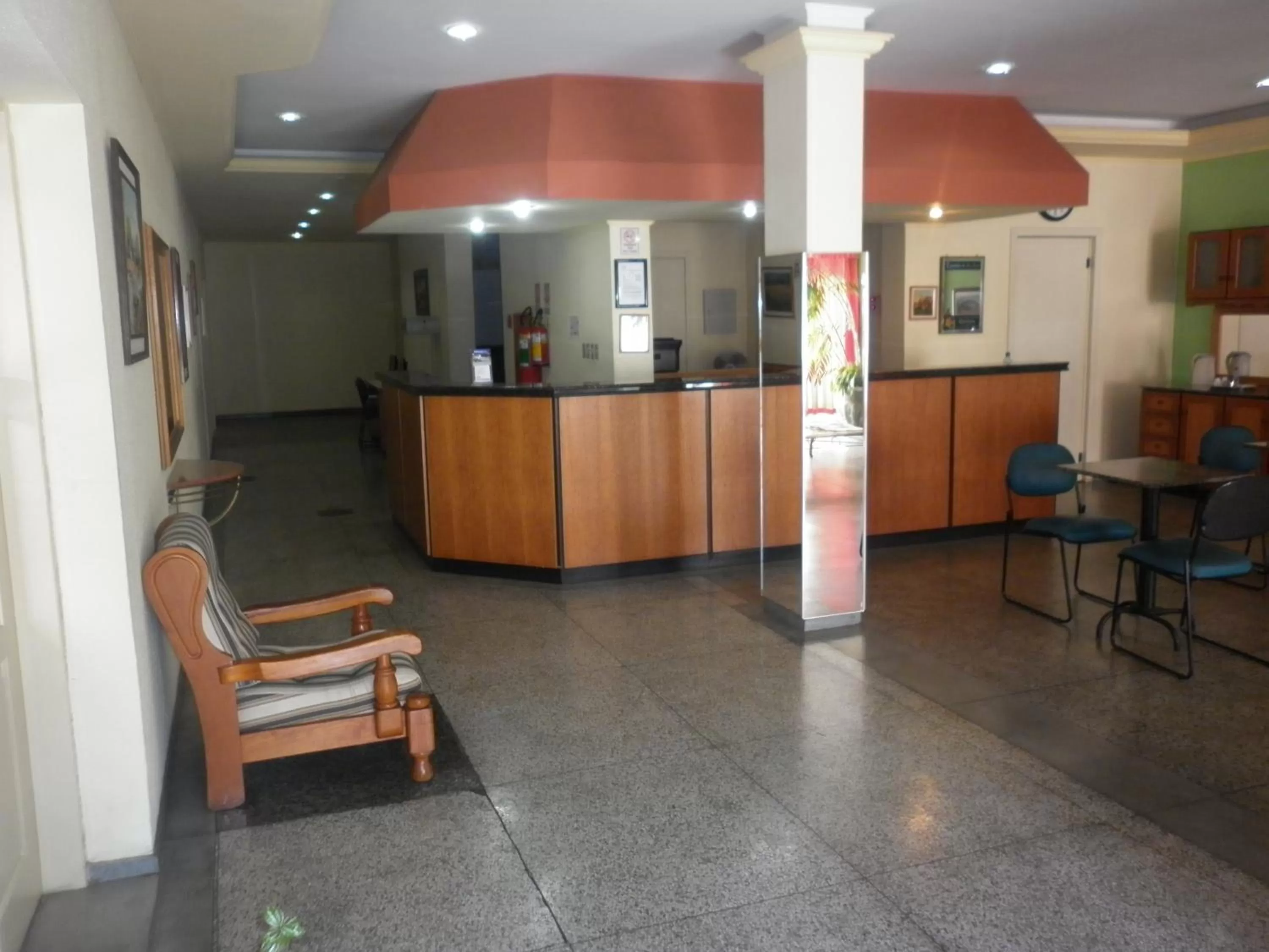 Lobby/Reception in Hotel Gravataí Center