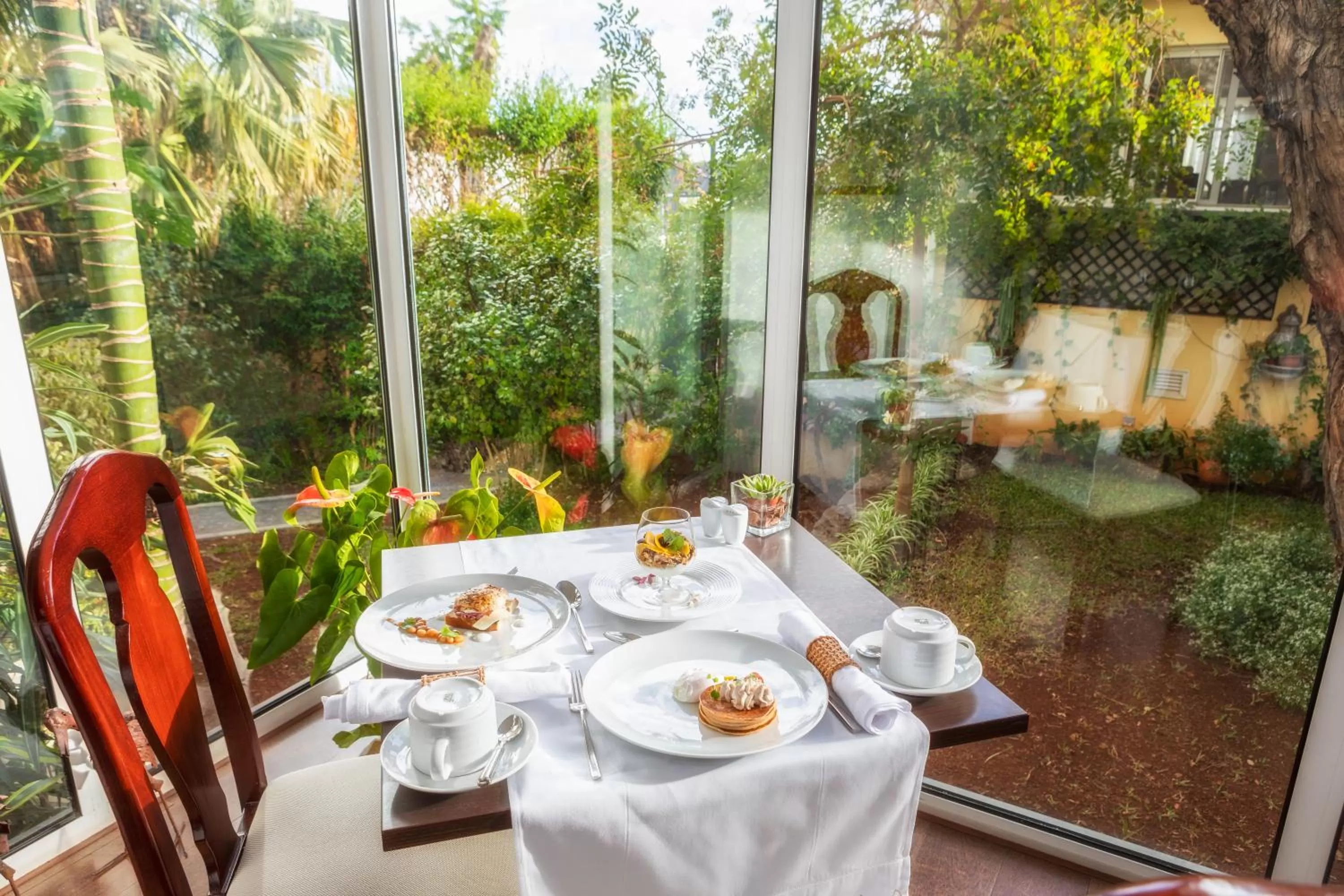 Restaurant/places to eat in Quintinha Sao Joao Hotel & Spa