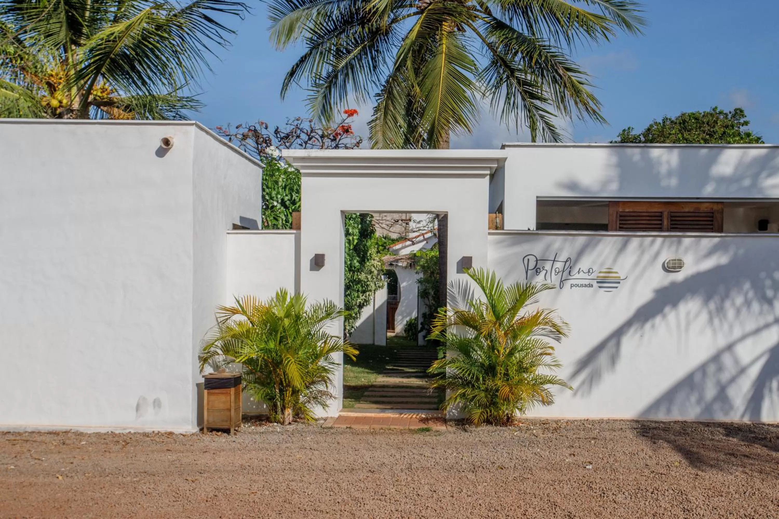 Facade/entrance in Portofino Pousada
