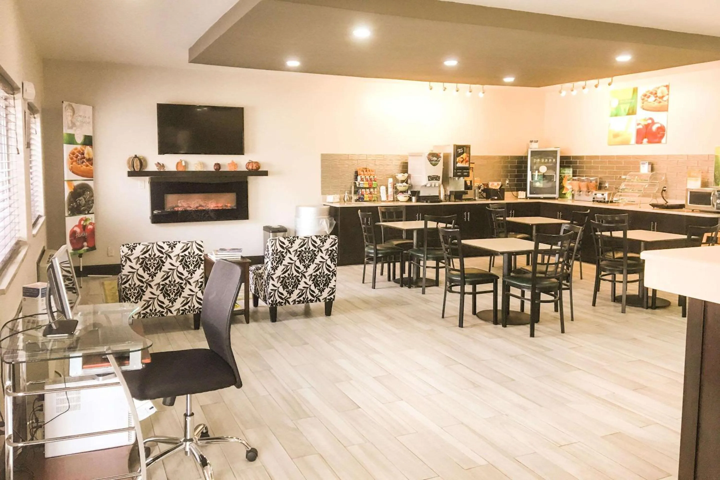 Restaurant/places to eat in Quality Inn & Suites Lincoln near I-55