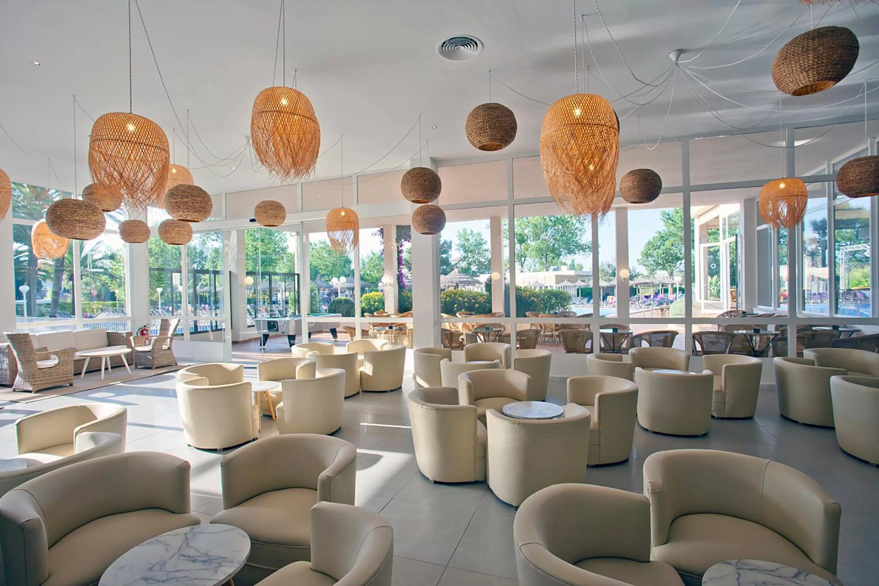 Lounge or bar in Cabot Pollensa Park Spa