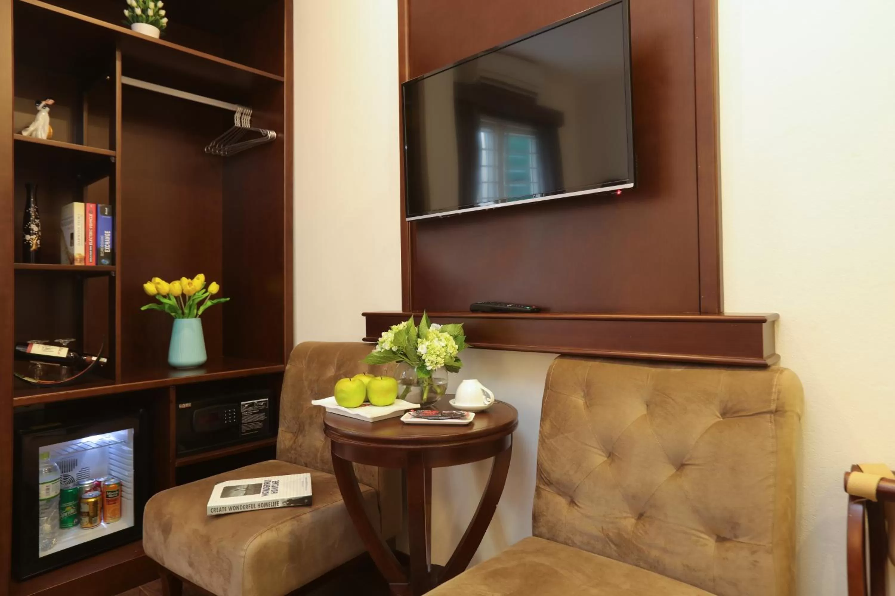 Bedroom in Hanoi La Vision Hotel