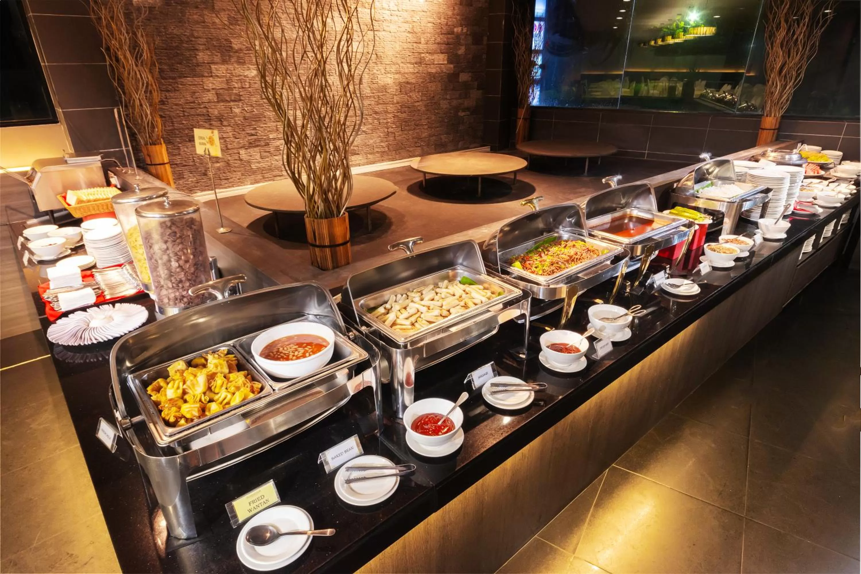 Buffet breakfast in Flemington Hotel