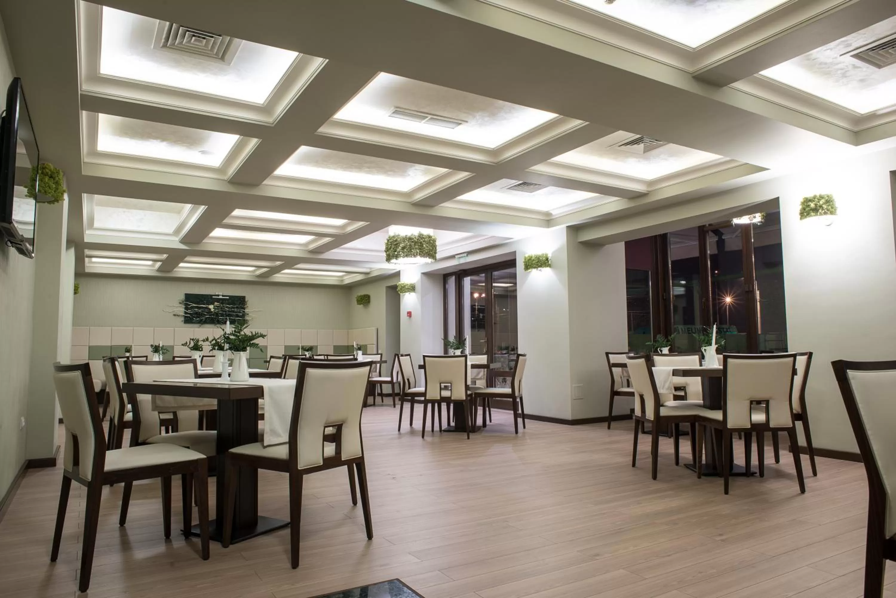 Restaurant/places to eat in Hotel Relax Craiova