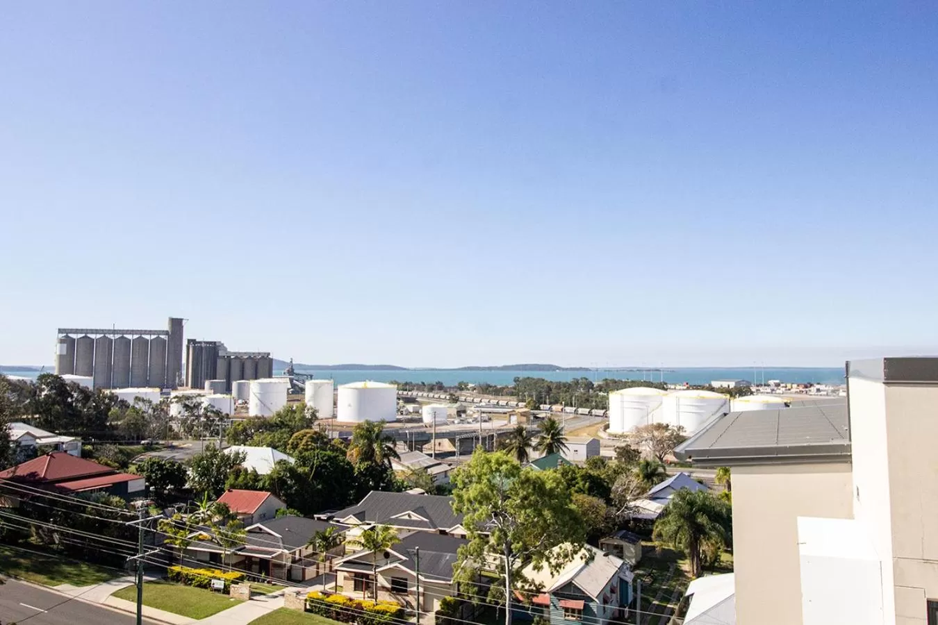 Property building in Gladstone Central Plaza Official