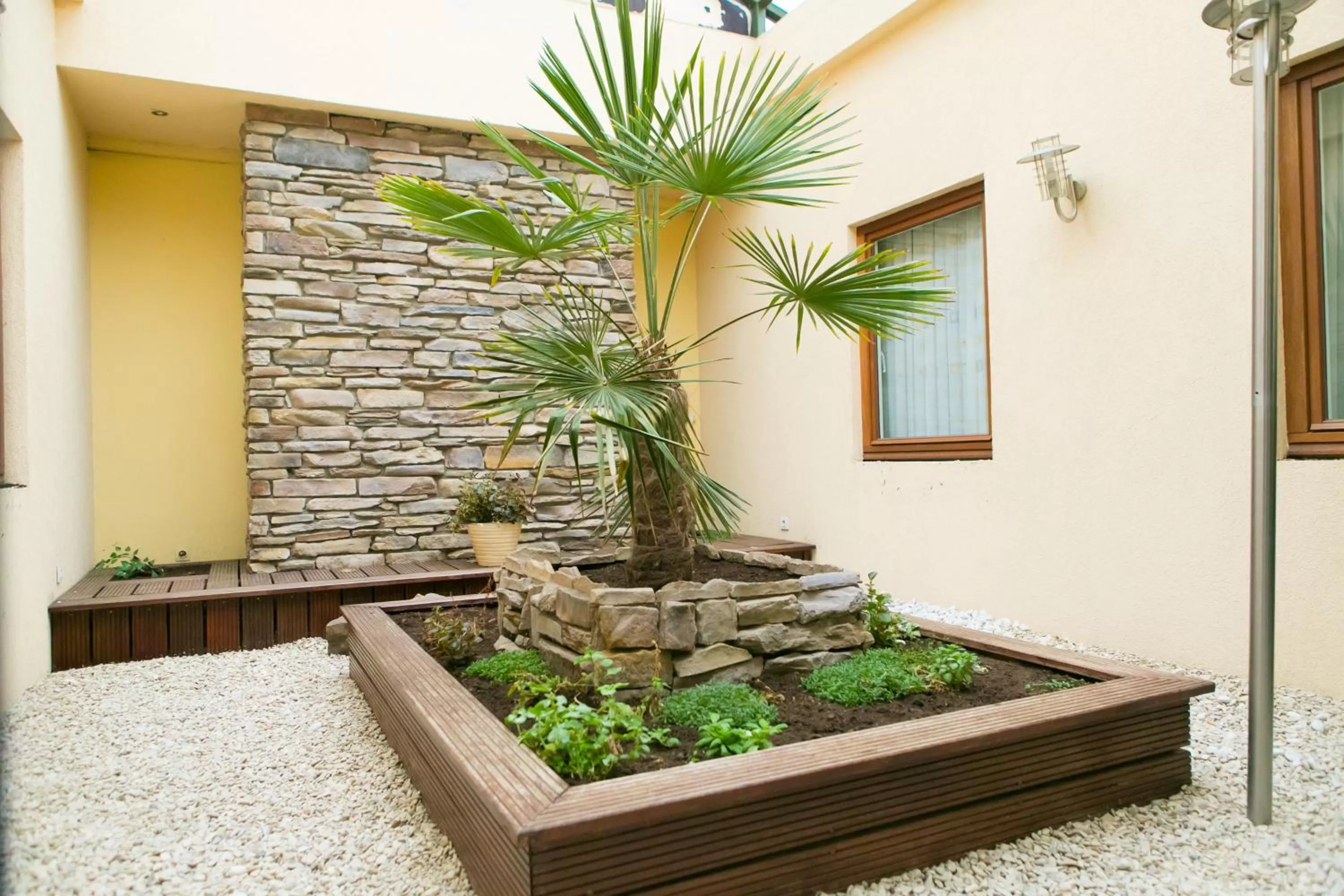 Day in Hotel Tristar