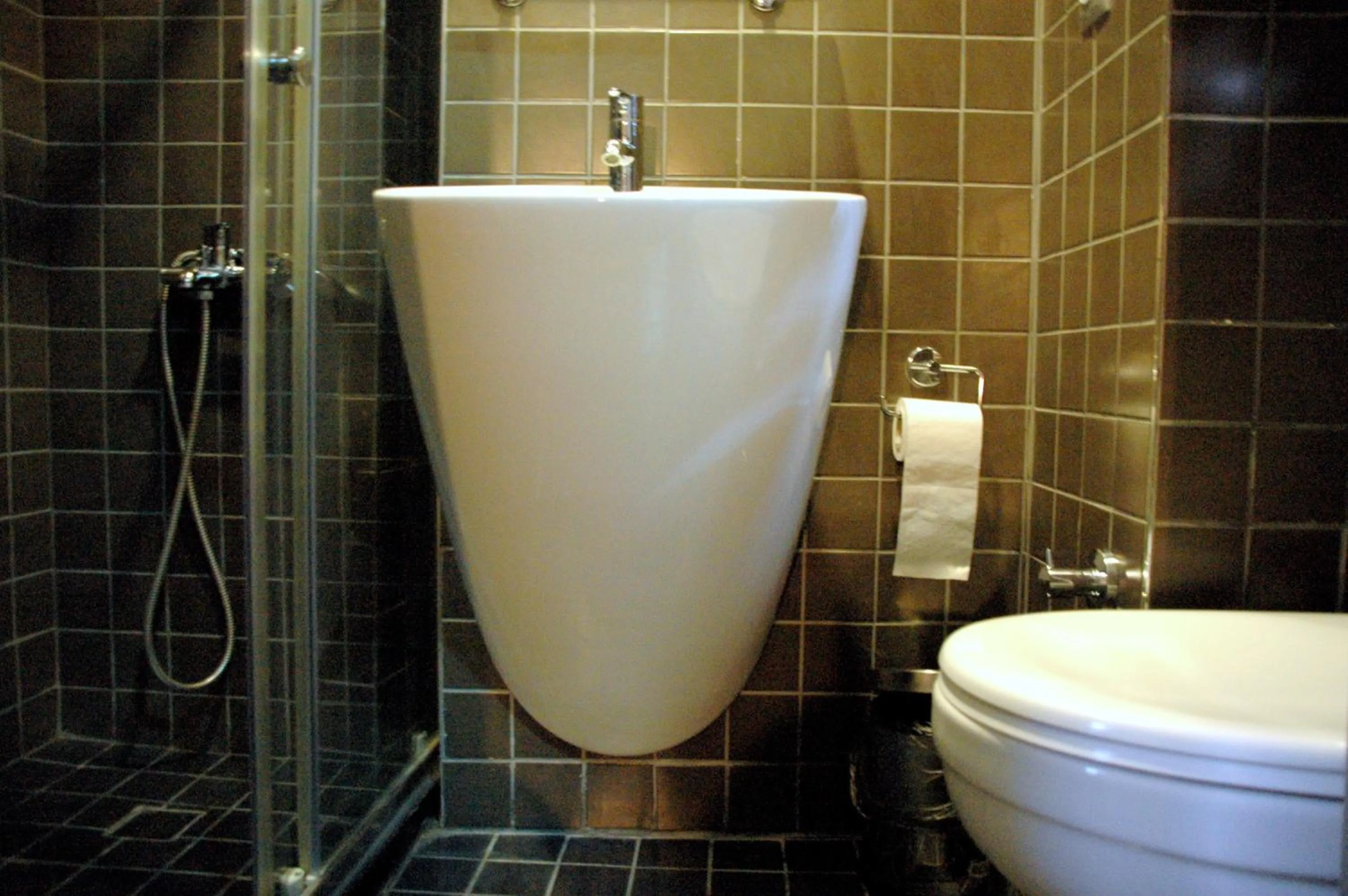 Bathroom in Sinem Hotel & Old City