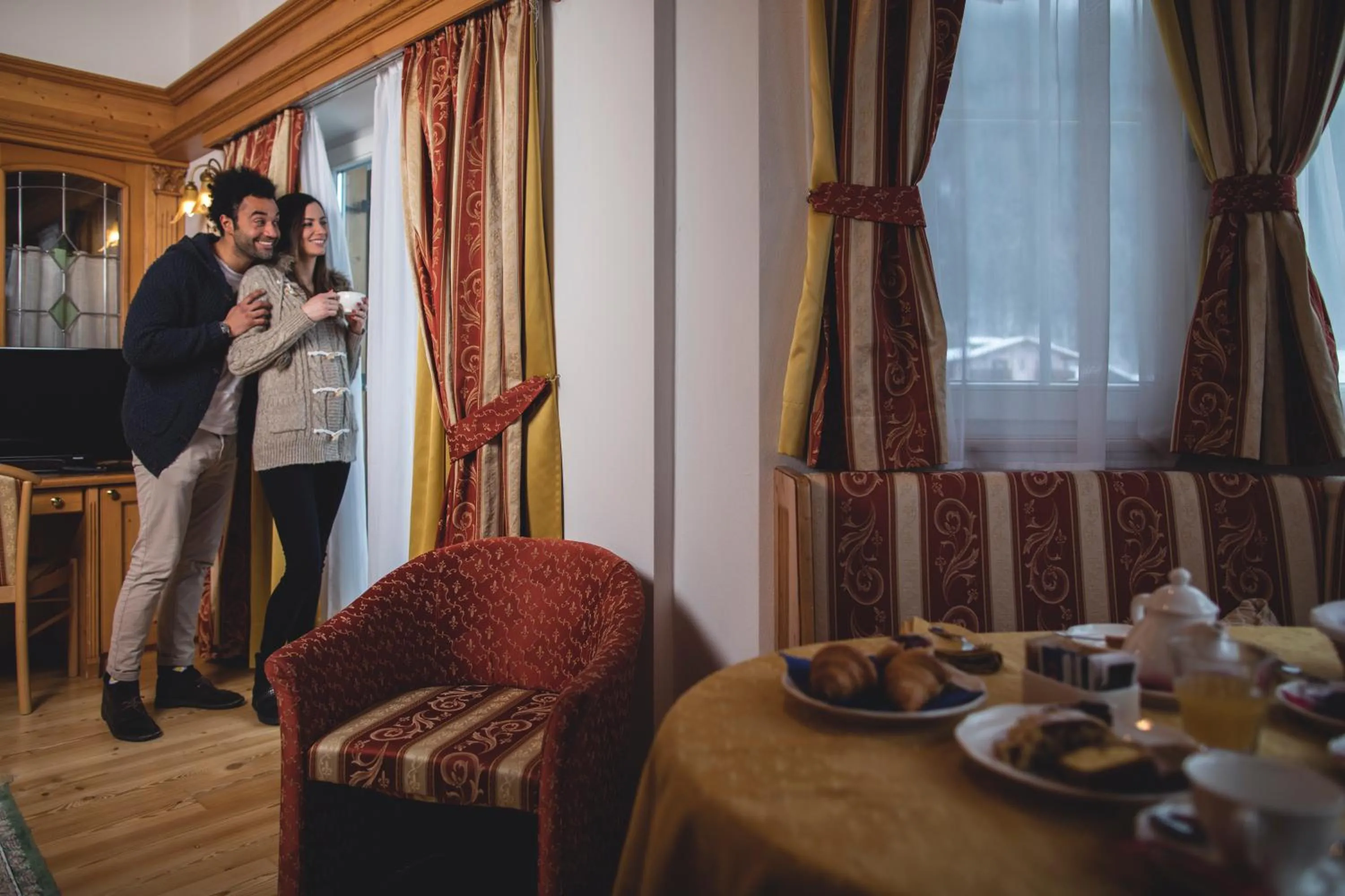 People in Hotel Chalet all'Imperatore