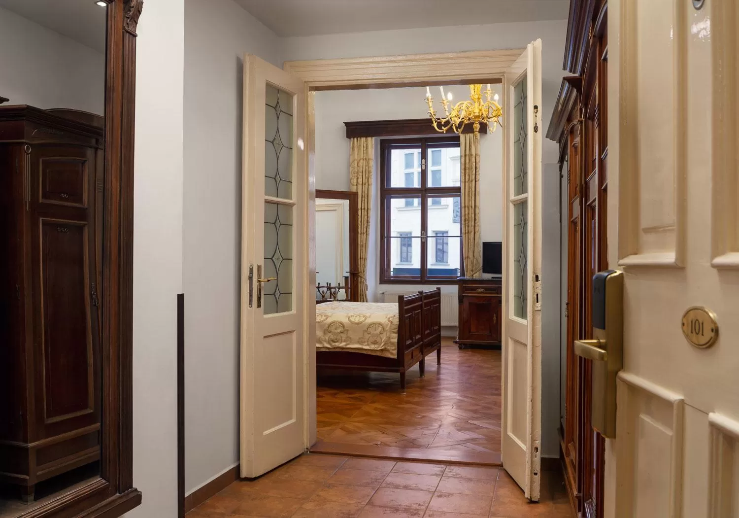 Living room, Bed in Grand Hotel Praha