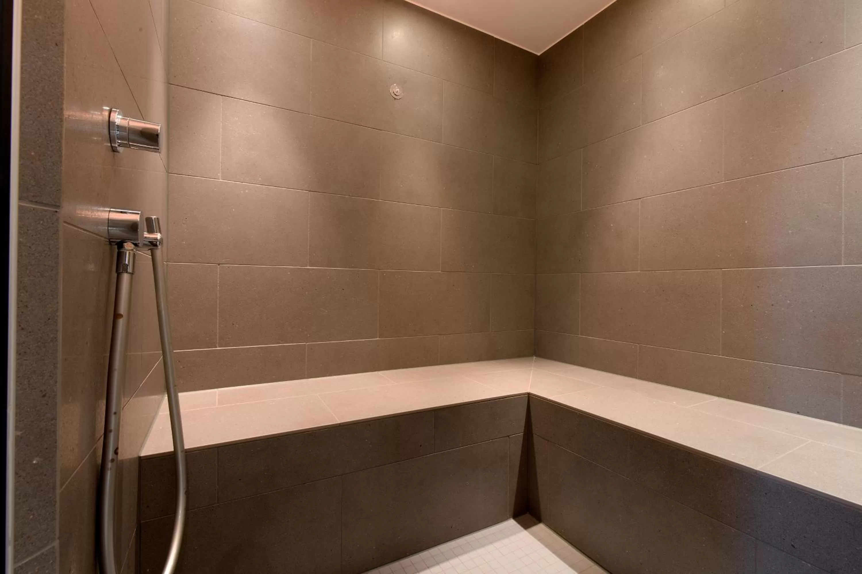 Spa and wellness centre/facilities in Hotel Kreuz by b-smart