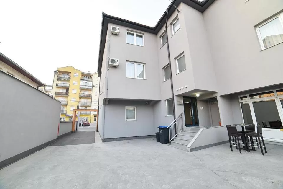 Property building in Motel Centar