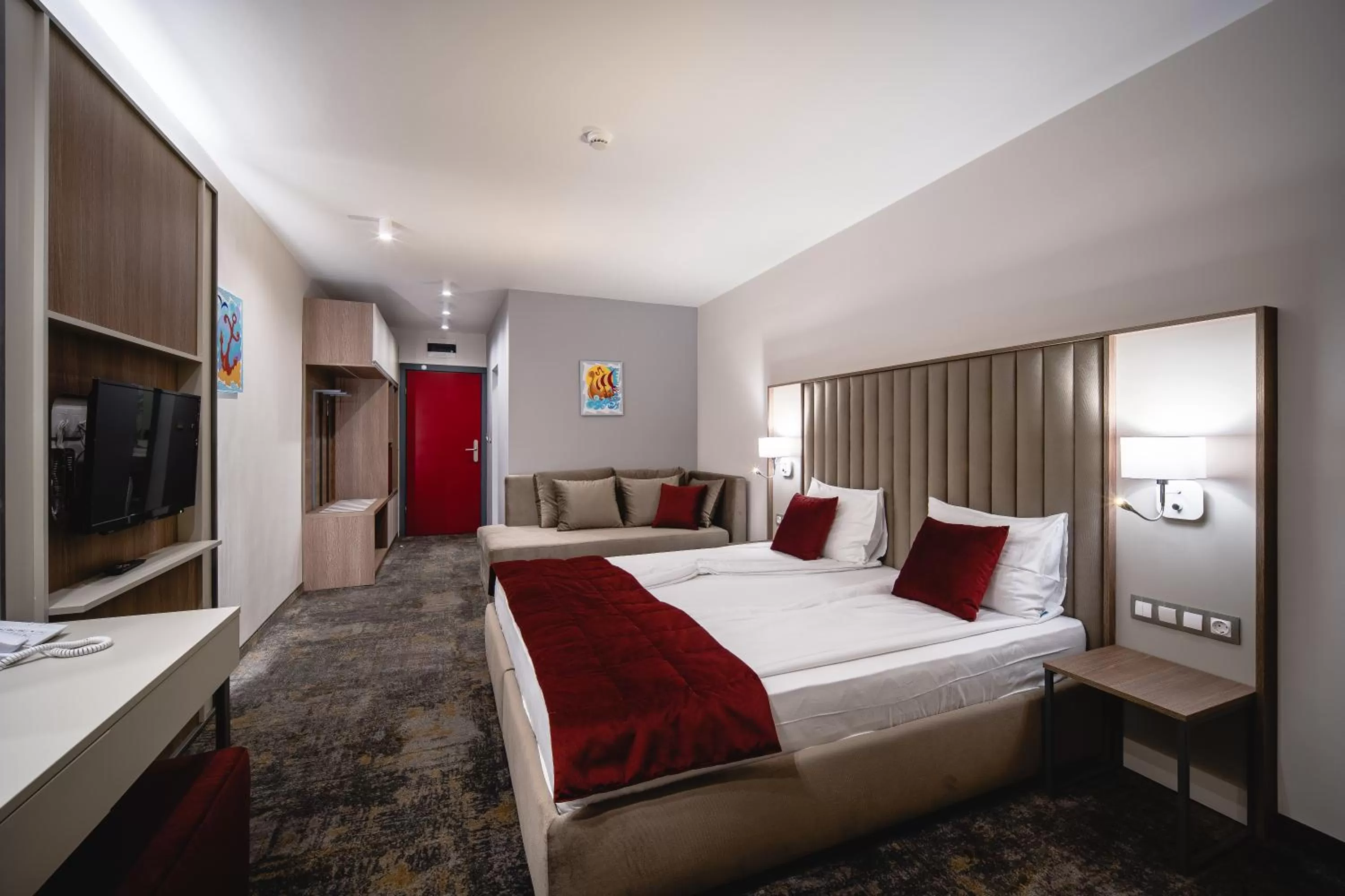 Photo of the whole room, Bed in Saint George Hotel & Medical Spa